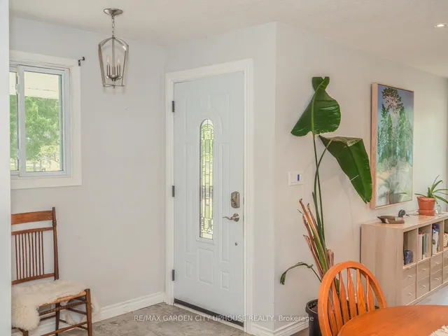 373 Darby Rd, Welland 4