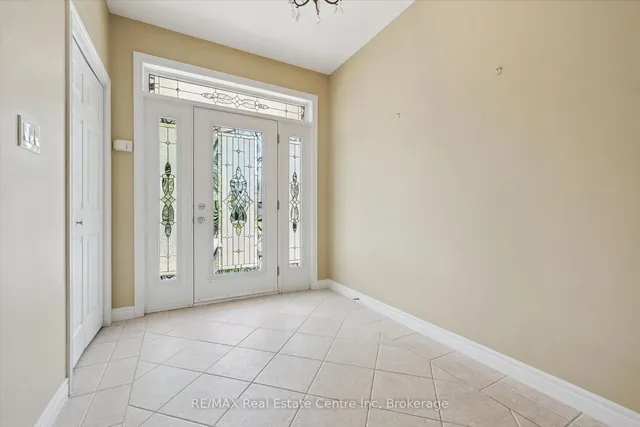 164 MacLennan St, Guelph/Eramosa 5