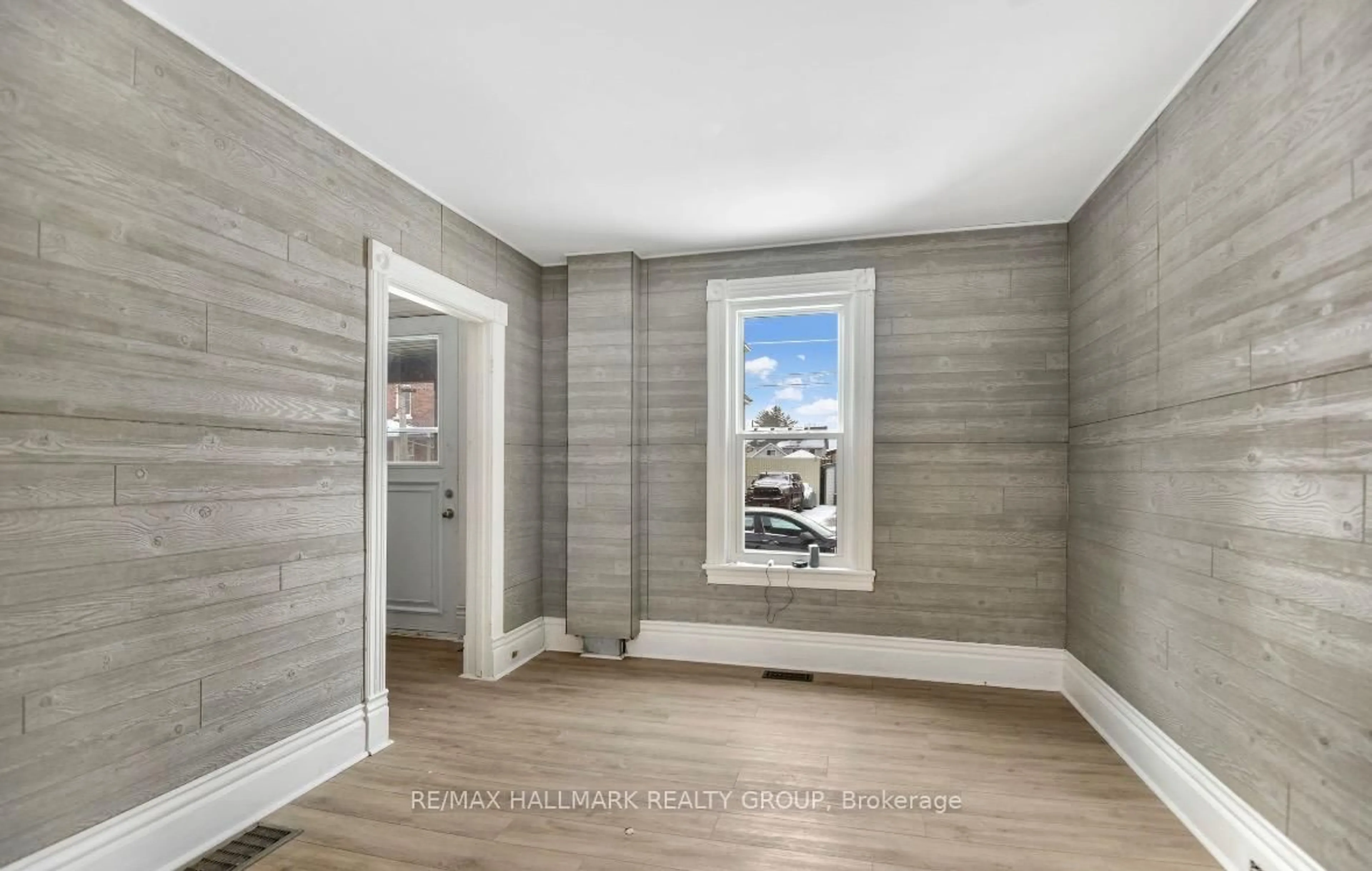 A pic of a room for 47 Daniel St, Brockville Ontario K6V 4Z6