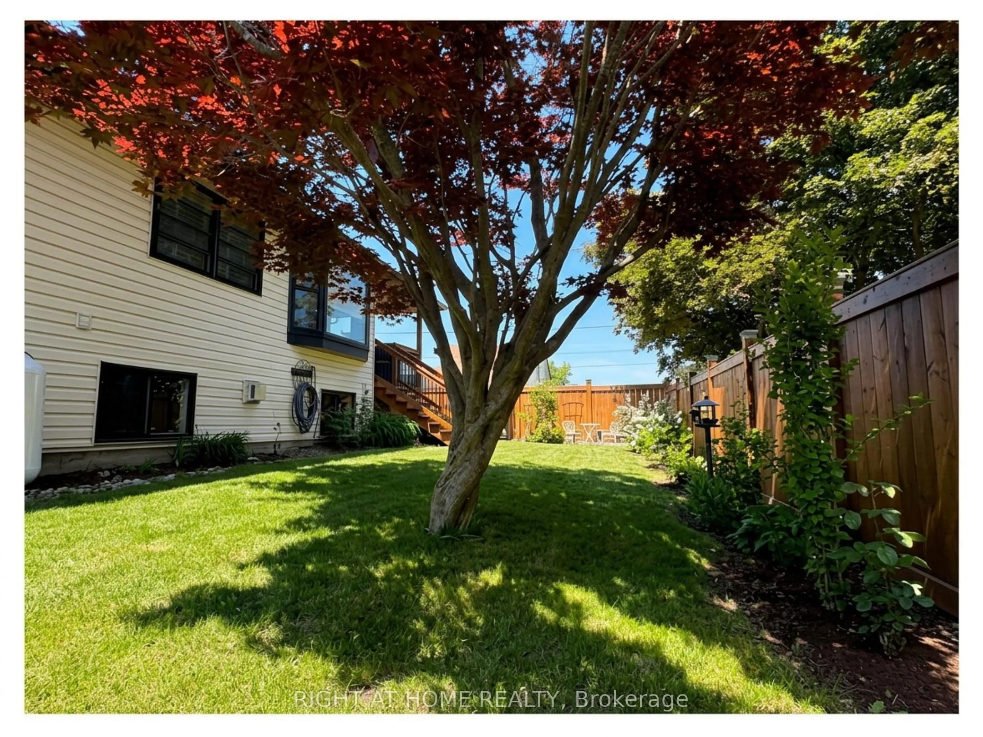 A pic from outside/outdoor area/front of a property/back of a property/a pic from drone, unknown for 20 Argyle Cres, Prince Edward County Ontario K0K 2T0