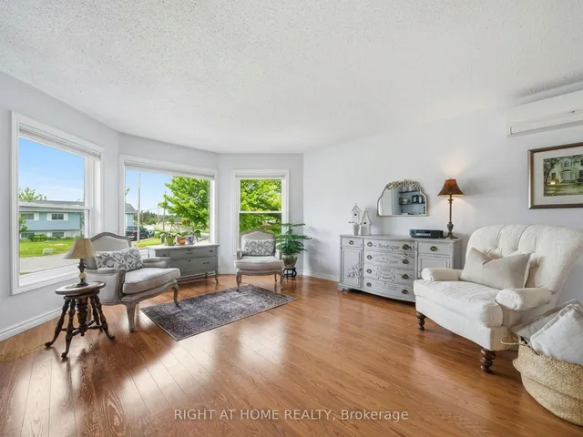 20 Argyle Cres, Prince Edward County 5