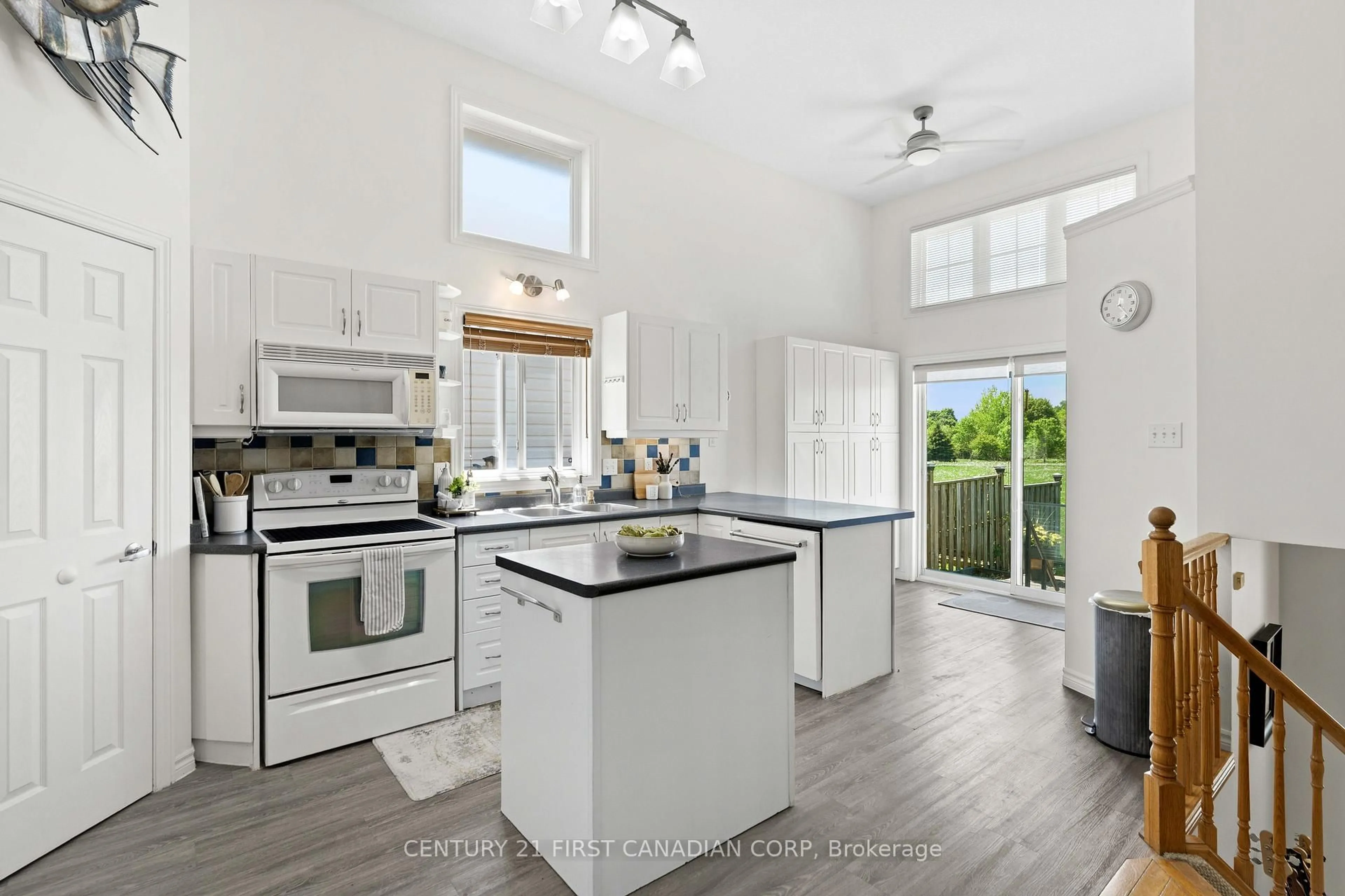 Open concept kitchen, ceramic/tile floor for 1287 Nicole Ave, London North Ontario N5X 4M7