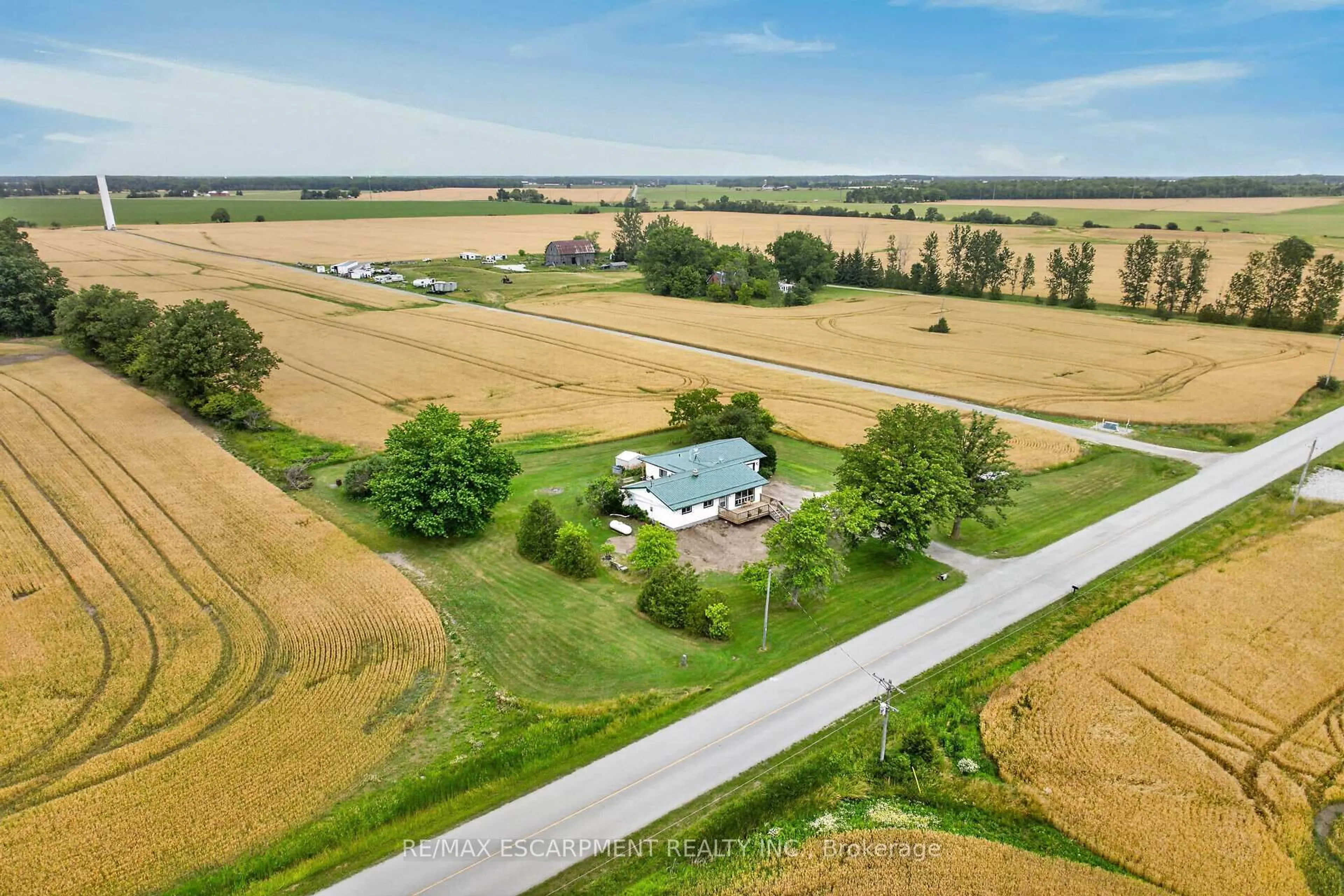 A pic from outside/outdoor area/front of a property/back of a property/a pic from drone, unknown for 1057 Concession 4 Rd, Haldimand Ontario N0A 1G0