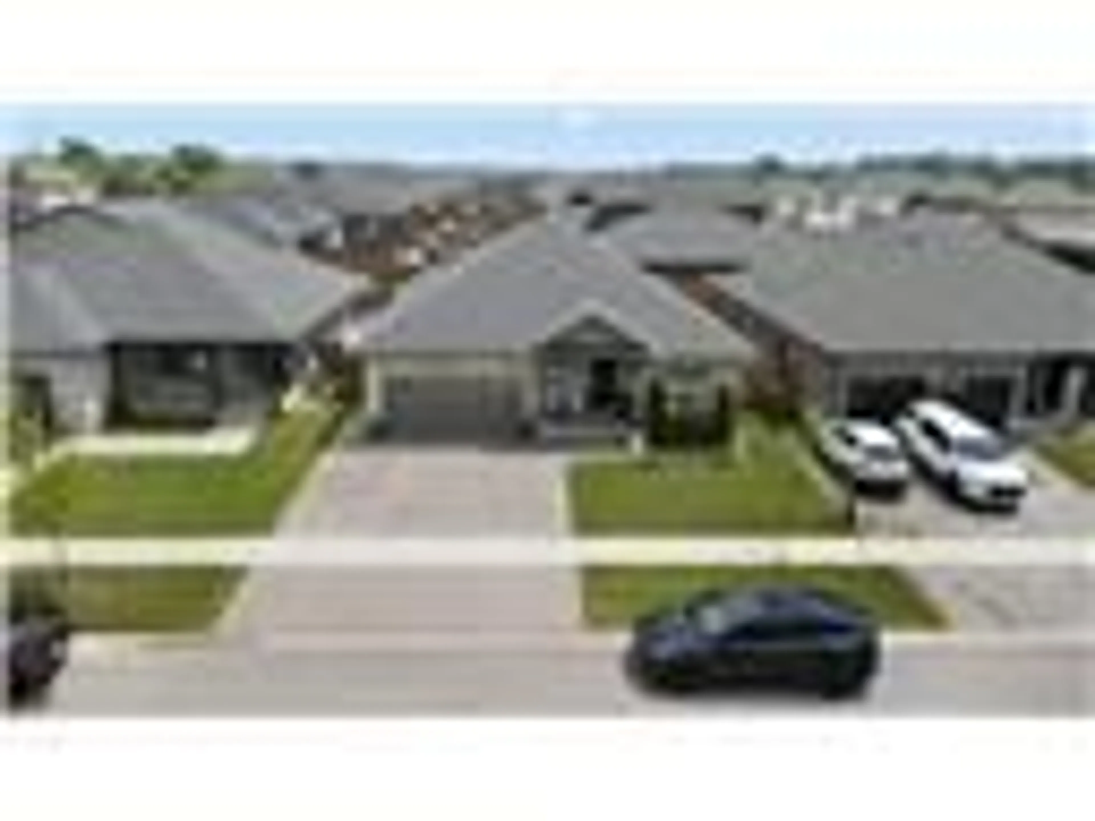 A pic from outside/outdoor area/front of a property/back of a property/a pic from drone, street for 242 JULIA Dr, Welland Ontario L3C 0E7