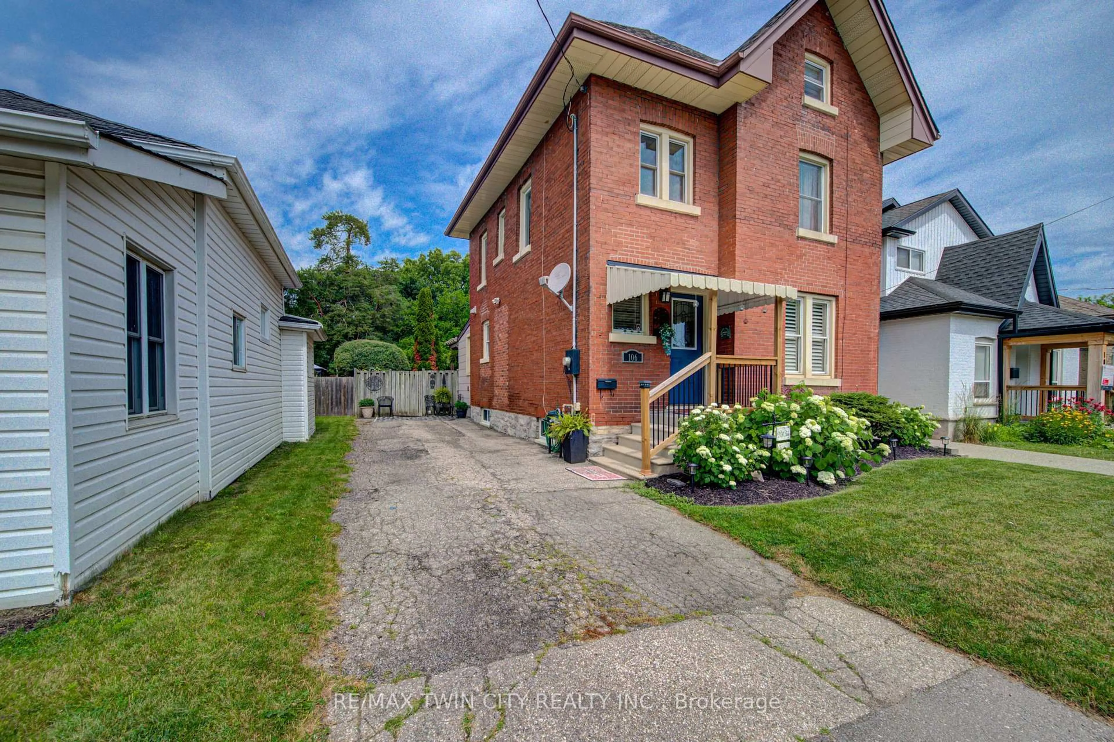 Home with brick exterior material, street for 106 Sydenham St, Brantford Ontario N3R 3Y6