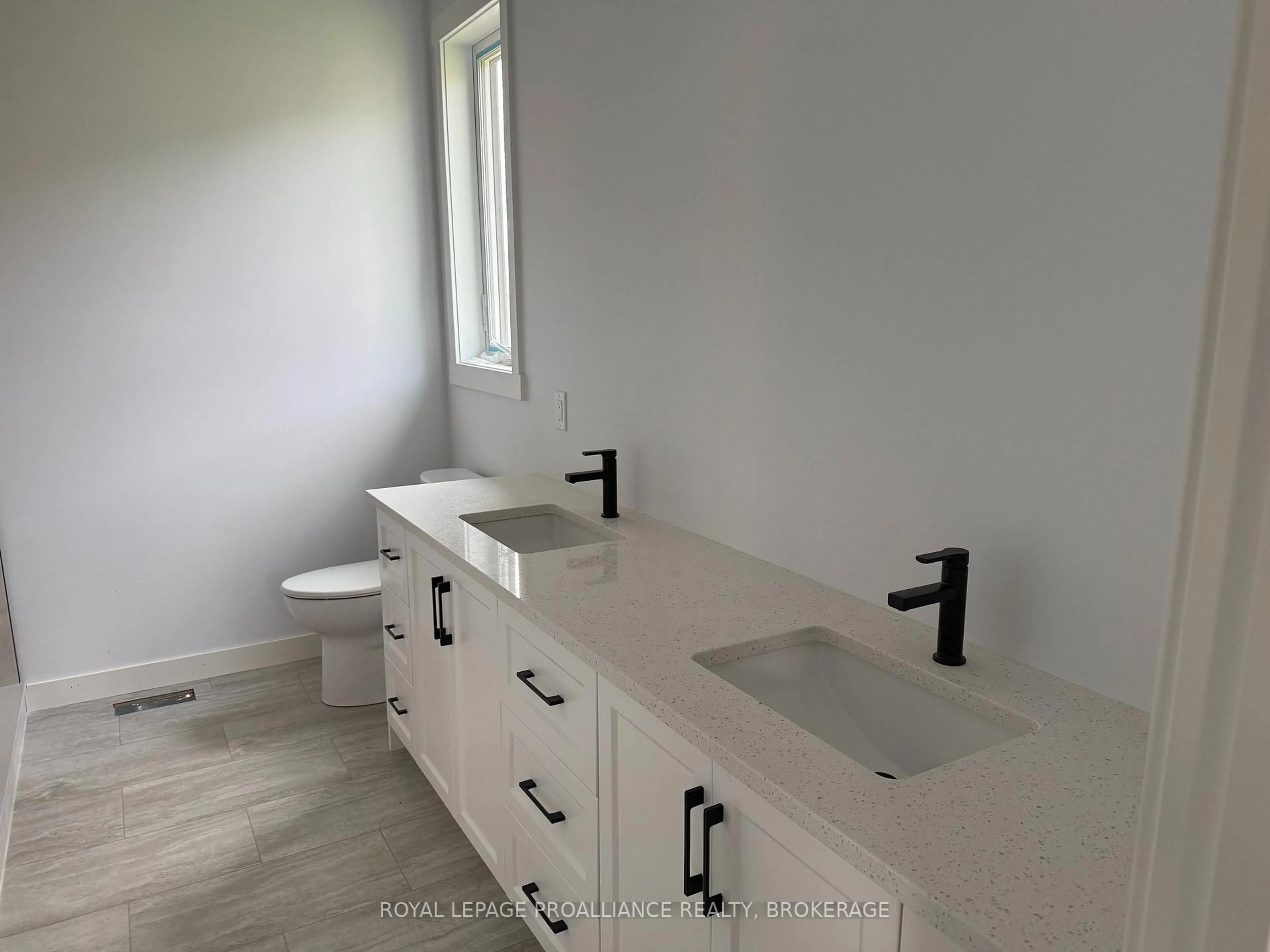 Unknown for 733 Squirrel Hill Dr, Kingston Ontario K7P 0B2