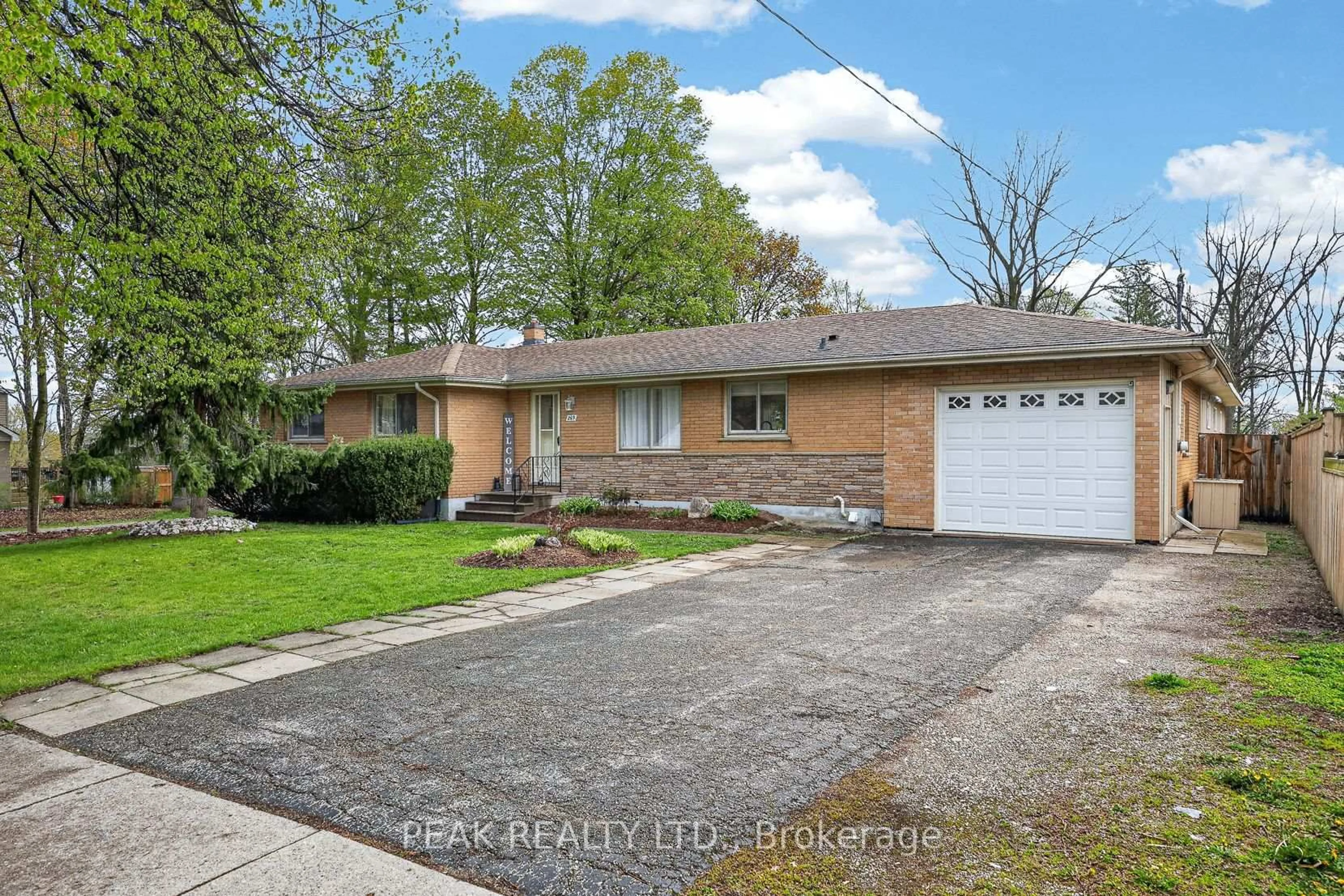 Unknown for 269 Robinson St, Woodstock Ontario N4S 3B8
