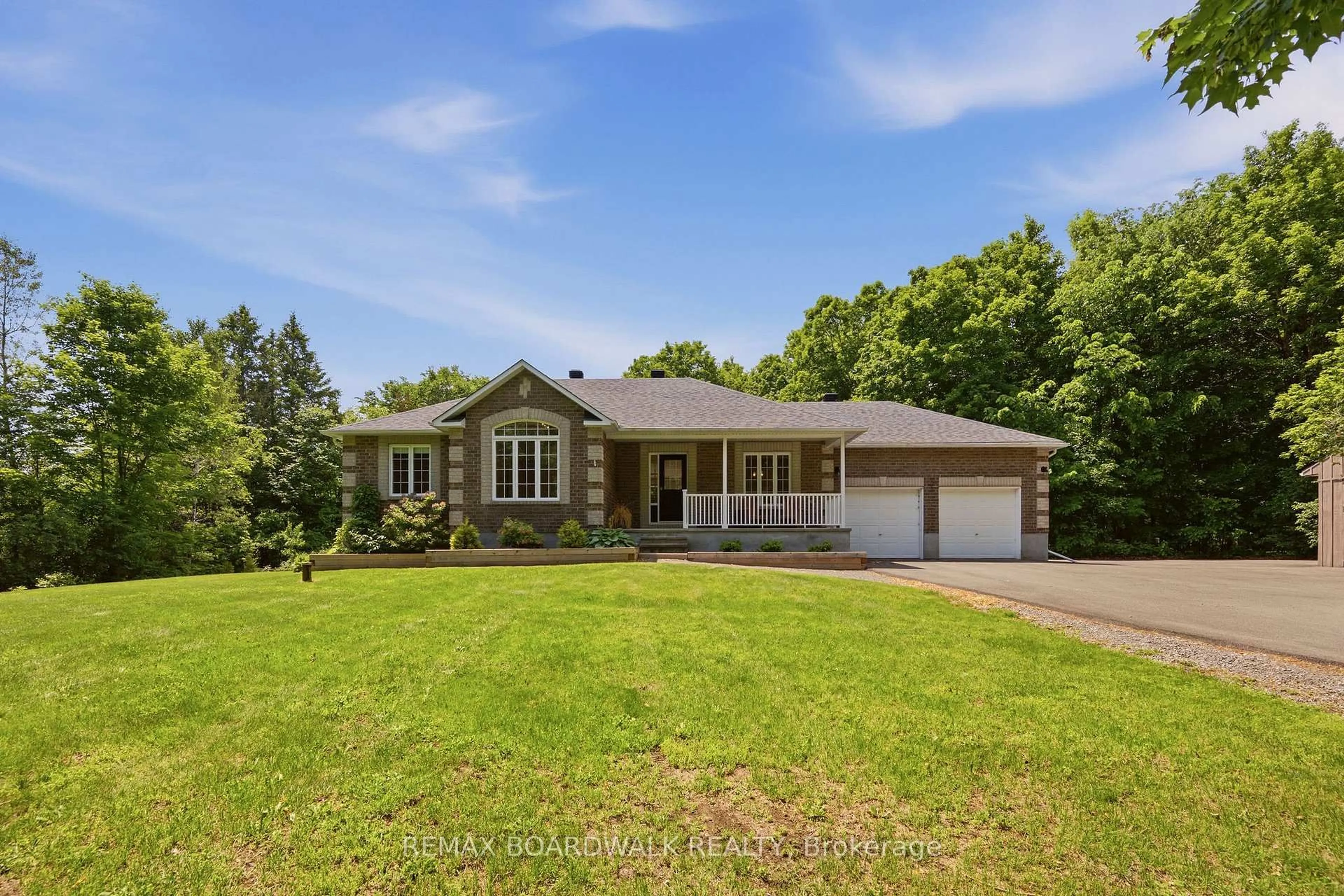 A pic from outside/outdoor area/front of a property/back of a property/a pic from drone, water/lake/river/ocean view for 289 Timberwood Dr, Carleton Place Ontario K7C 3P2