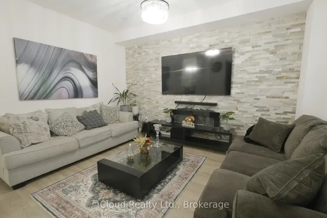 8 Whitton Dr, Brant 3