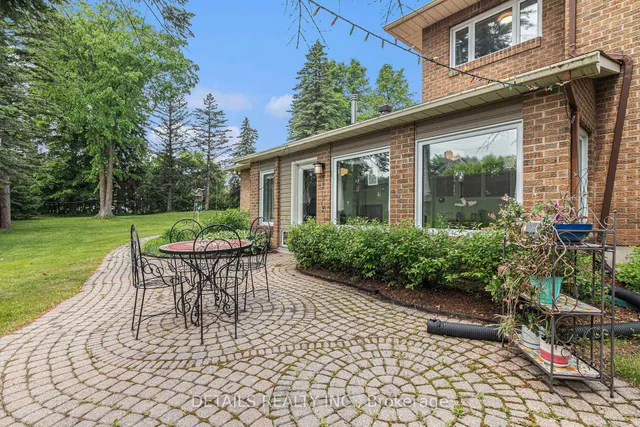 3 Wintergreen Dr, Ottawa 5