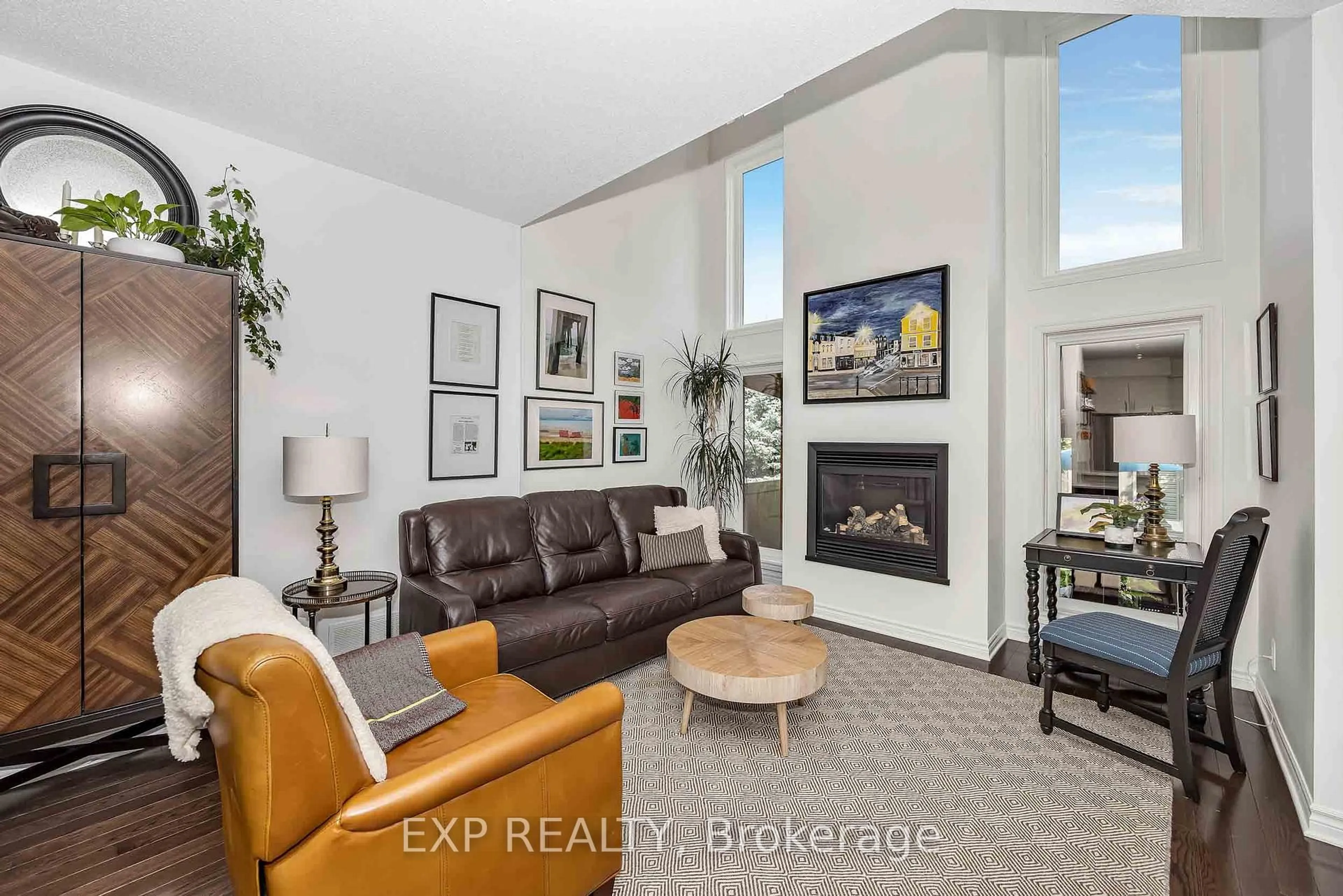 Living room with furniture, ceramic/tile floor for 178 Mattingly Way, Ottawa Ontario K4M 0C4
