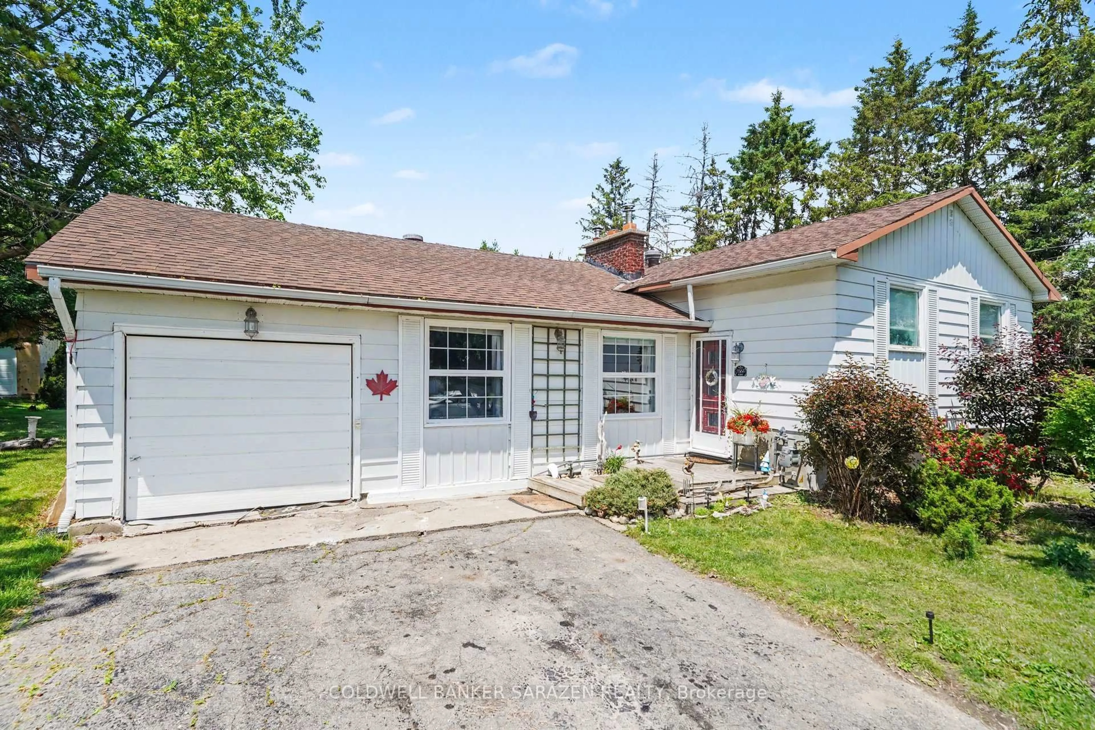 Home with vinyl exterior material, street for 7865 Lawrence St, Vernon Ontario K0A 3J0