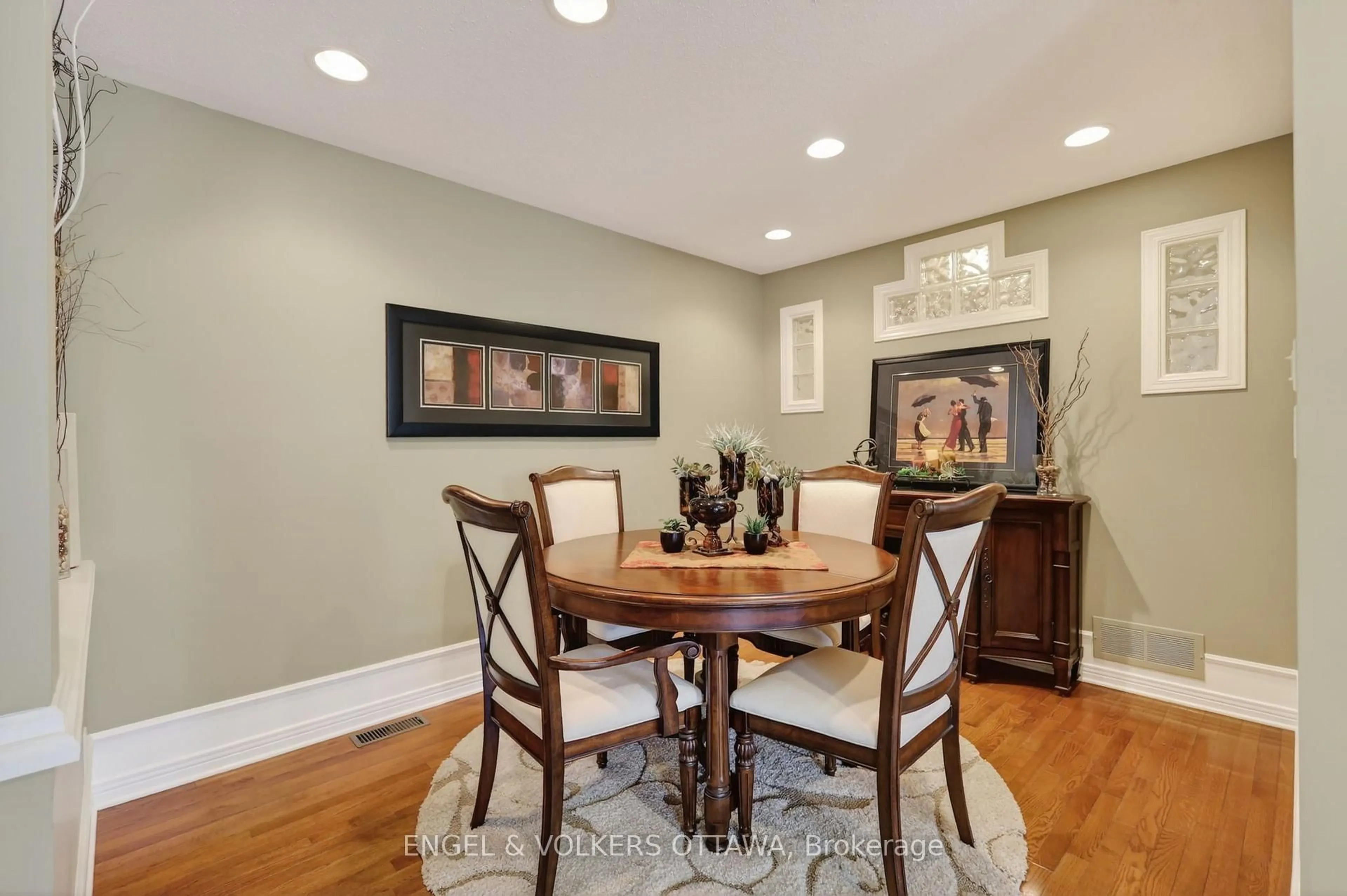 Dining room, unknown for 7 DRYSDALE St, Kanata Ontario K2K 3L3