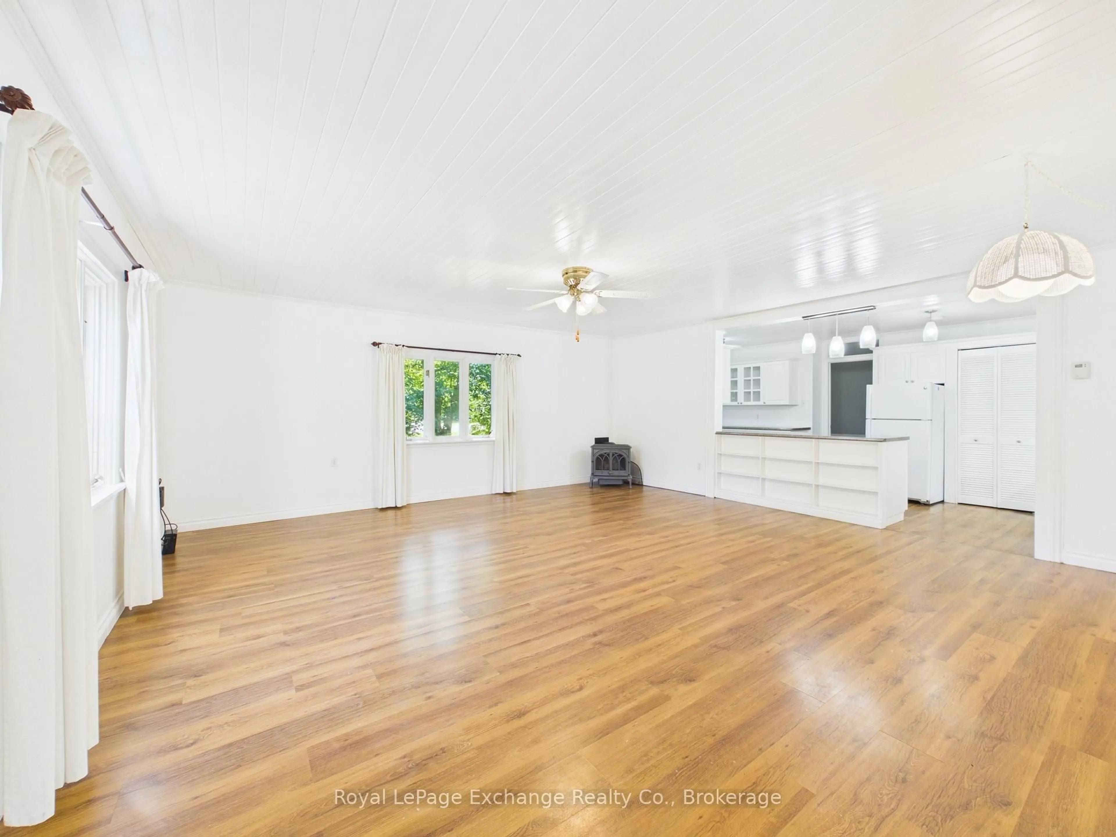 A pic of a room for 259 St. Arnaud St, Huron-Kinloss Ontario N0G 2R0