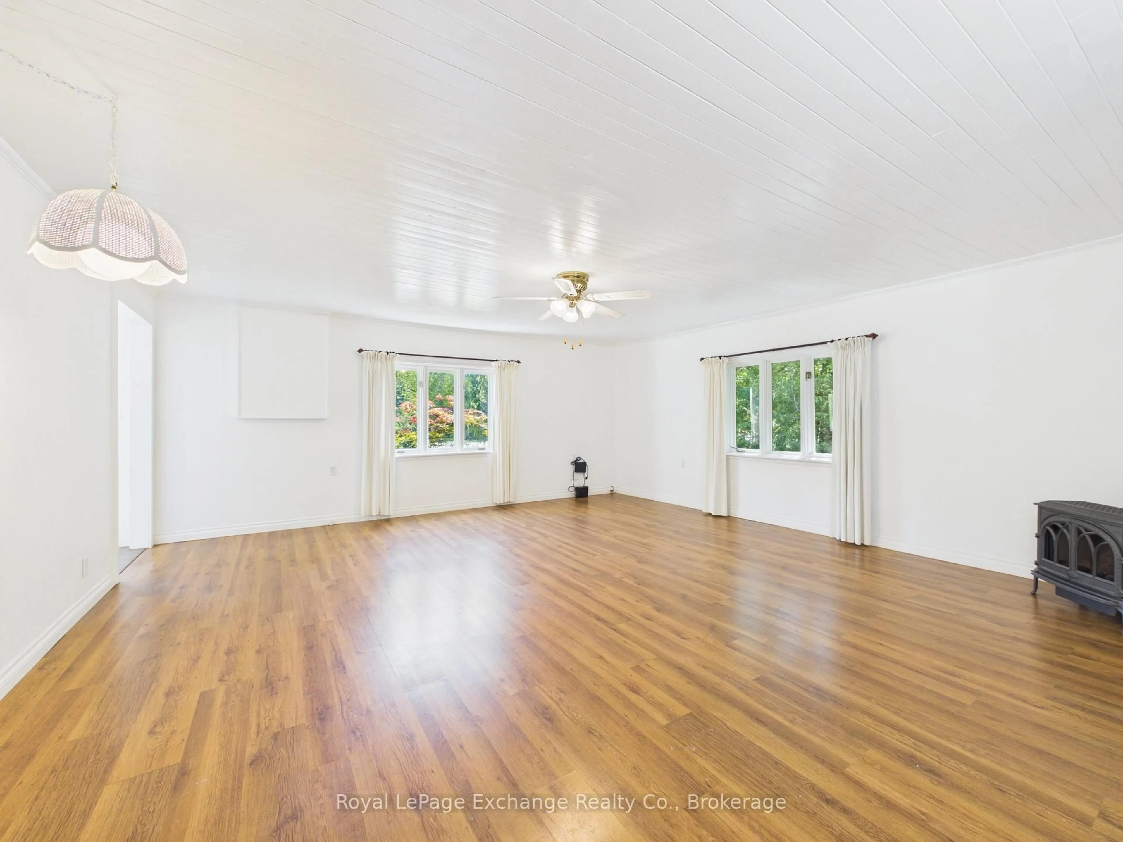 A pic of a room for 259 St. Arnaud St, Huron-Kinloss Ontario N0G 2R0