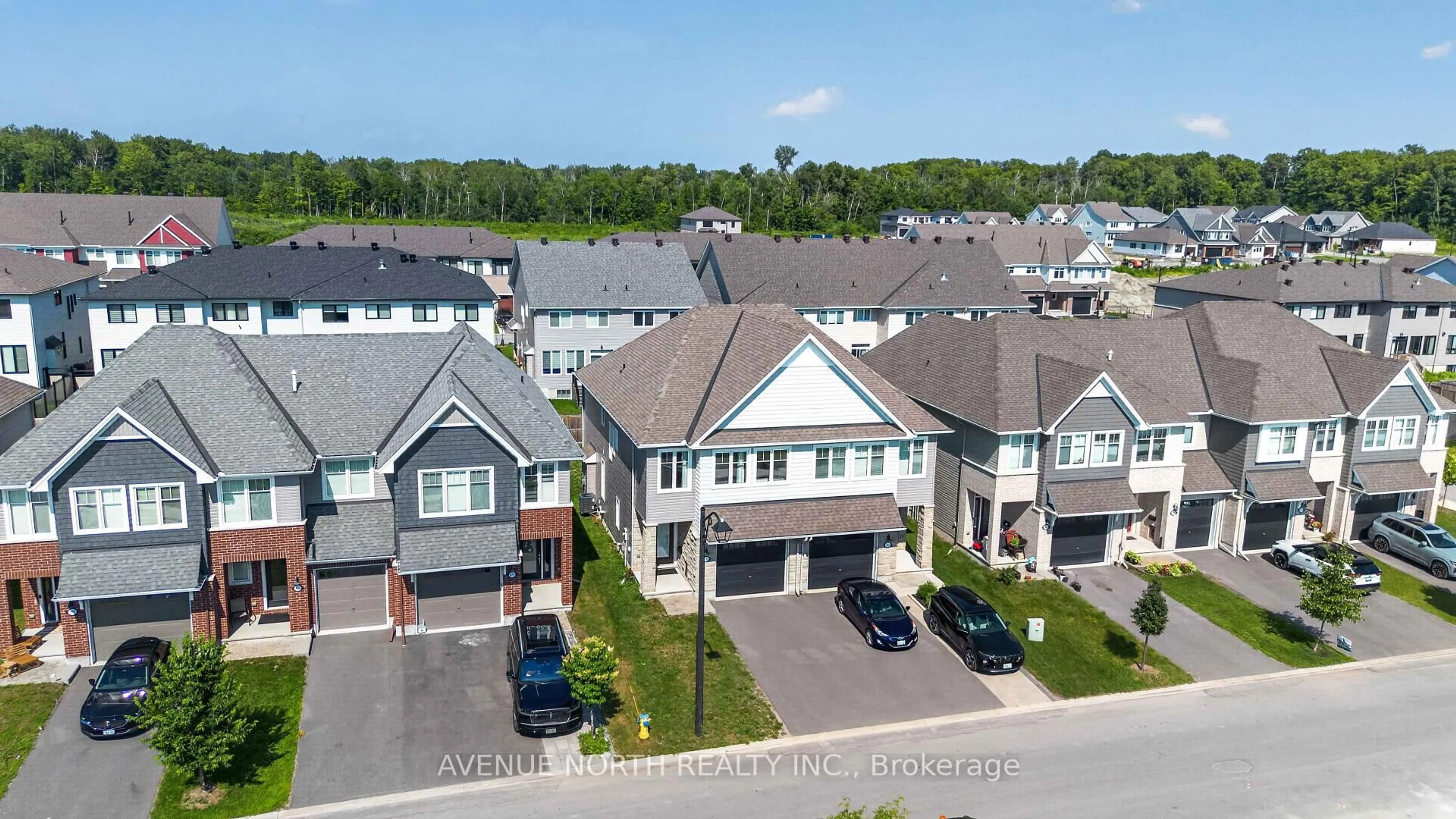 A pic from outside/outdoor area/front of a property/back of a property/a pic from drone, street for 881 Antonio Farley St, Orleans Ontario K4A 5K1