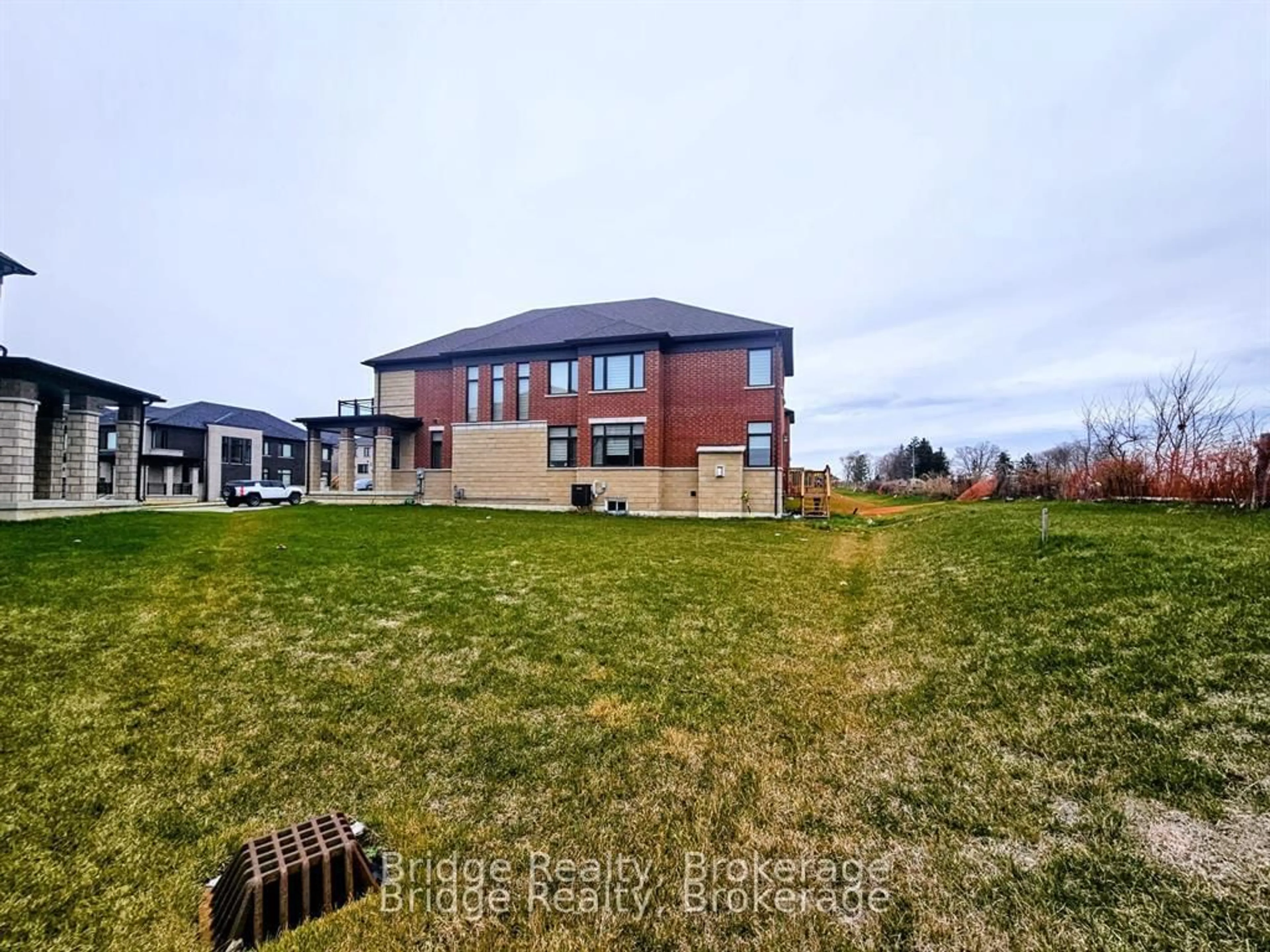 A pic from outside/outdoor area/front of a property/back of a property/a pic from drone, building for 154 Cole Terr, Woodstock Ontario N4T 0P5