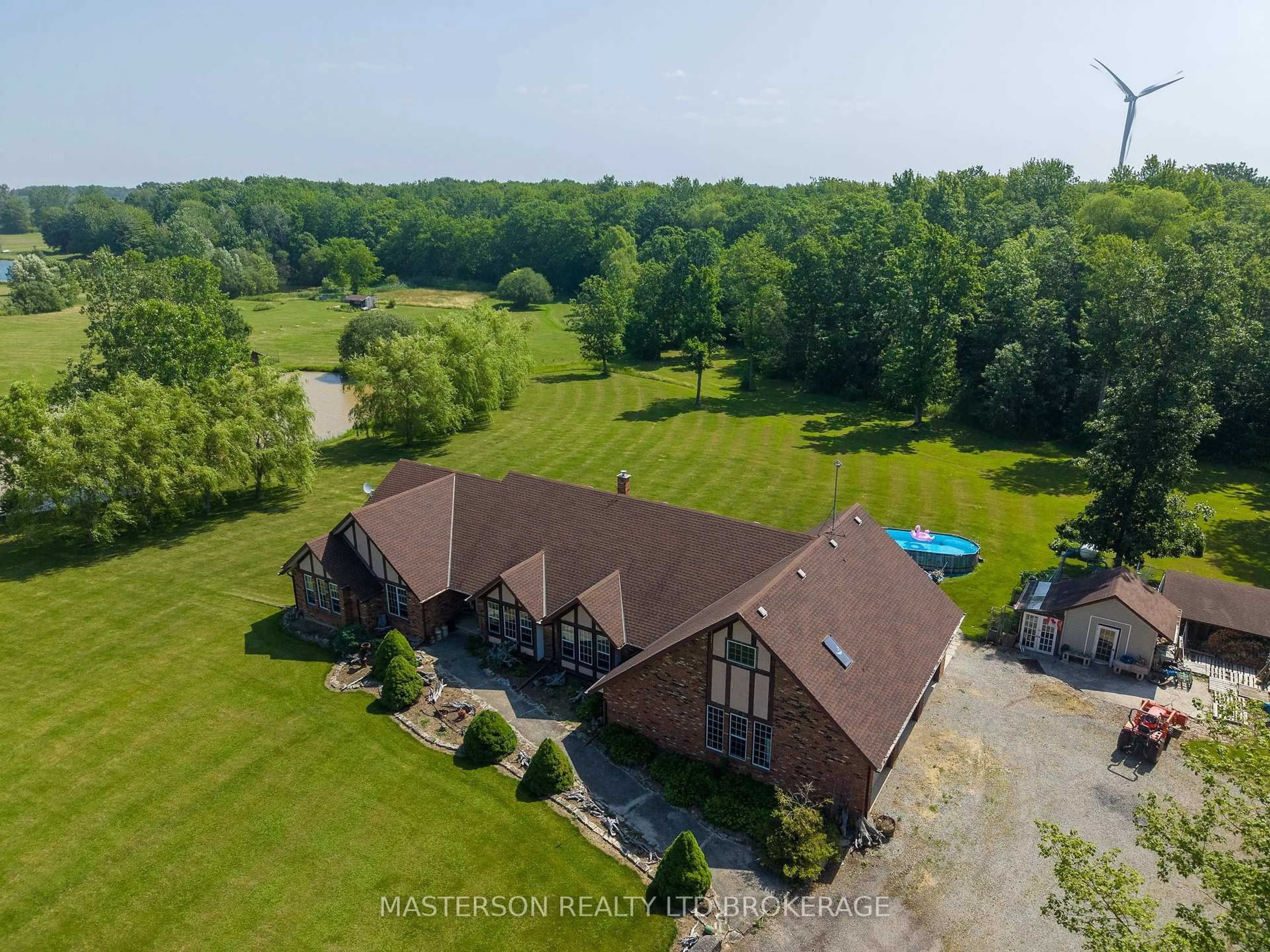 A pic from outside/outdoor area/front of a property/back of a property/a pic from drone, unknown for 12259 Brawn Rd, Wainfleet Ontario L0S 1V0