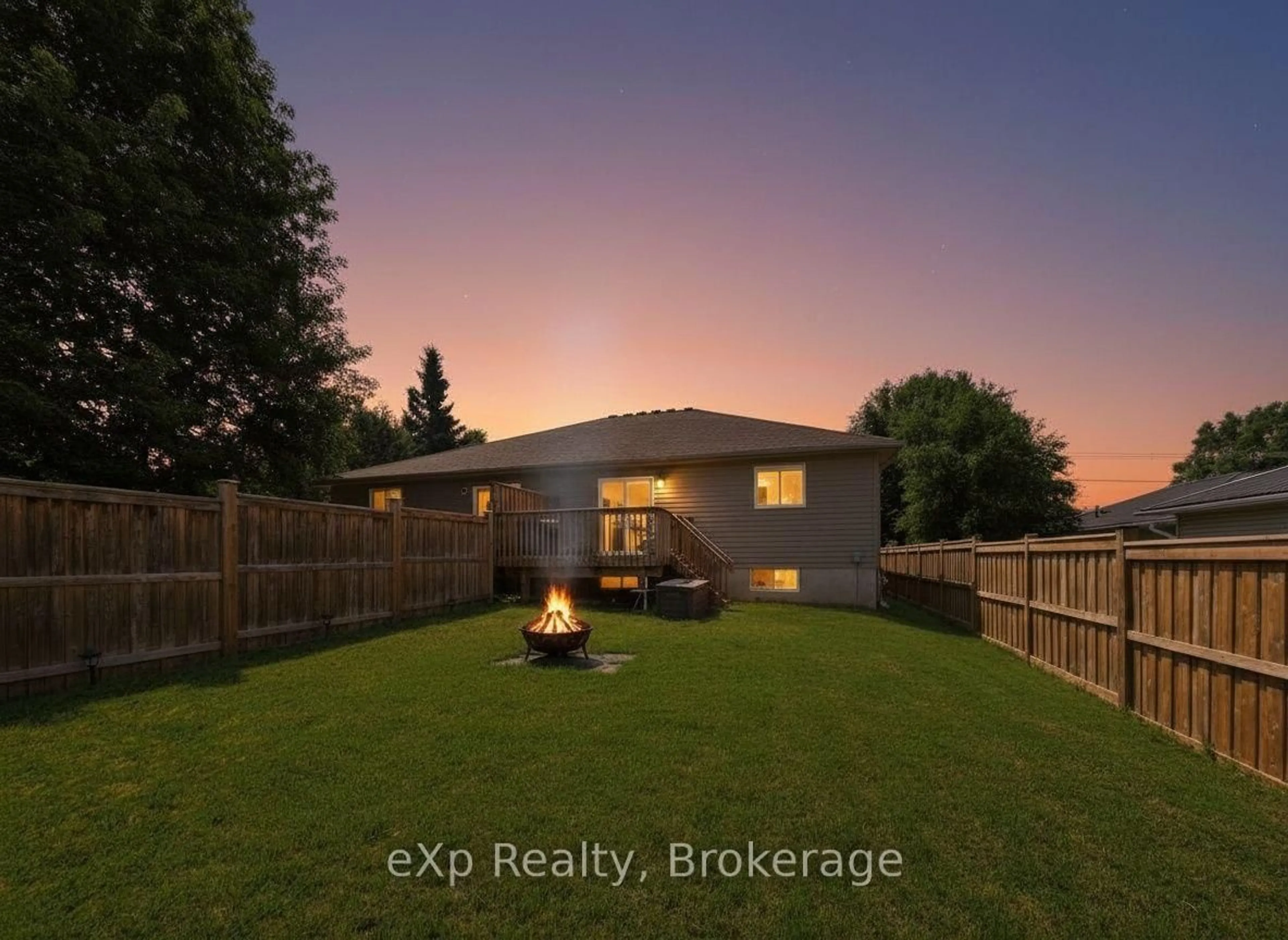 A pic from outside/outdoor area/front of a property/back of a property/a pic from drone, unknown for 729 Gustavus St, Saugeen Shores Ontario N0H 2C4