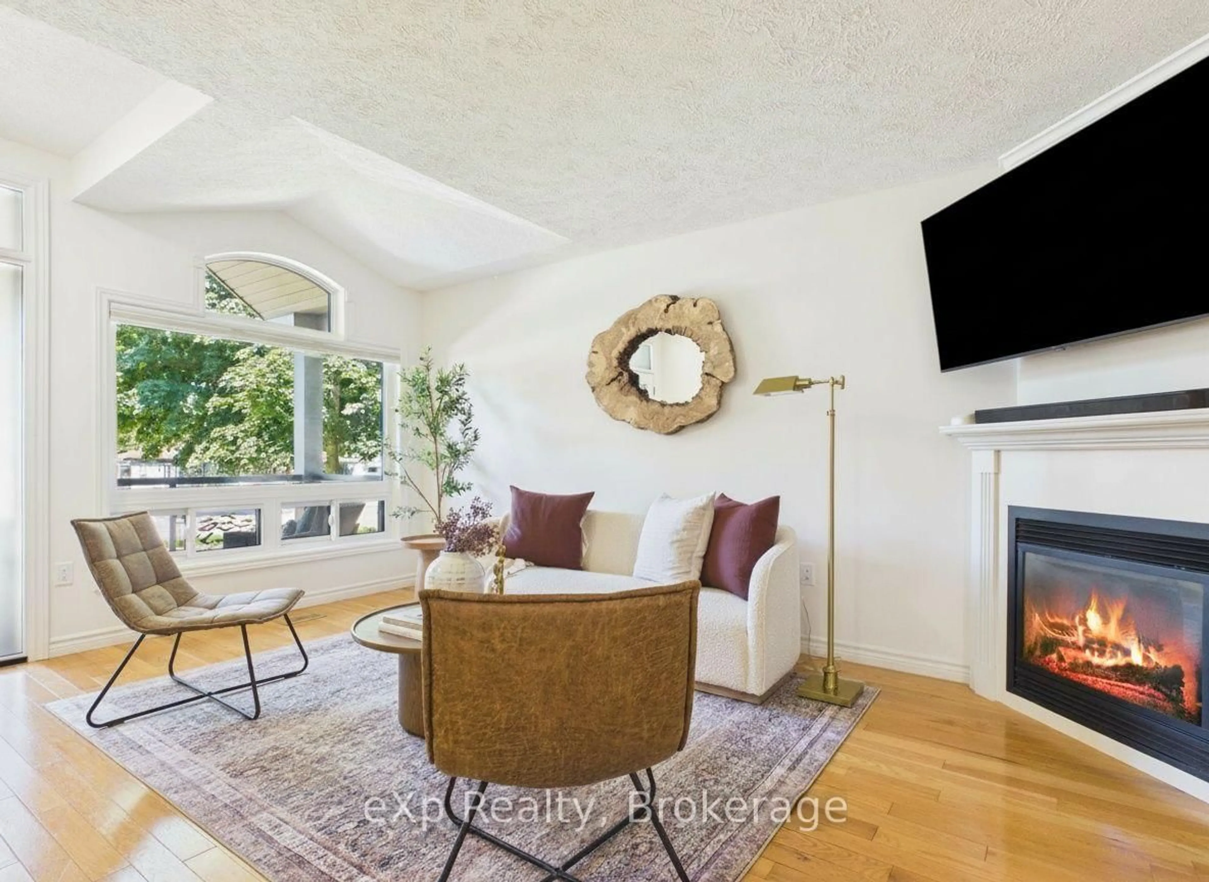 Living room with furniture, unknown for 729 Gustavus St, Saugeen Shores Ontario N0H 2C4