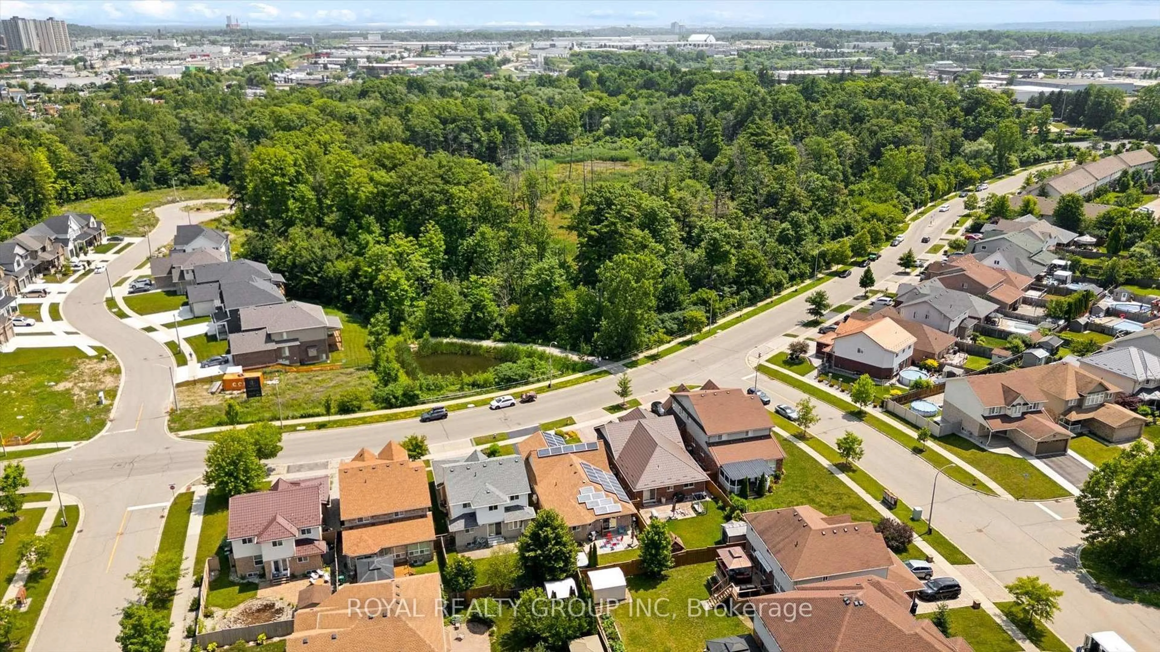 A pic from outside/outdoor area/front of a property/back of a property/a pic from drone, street for 244 Fallowfield Dr, Kitchener Ontario N2C 2T7