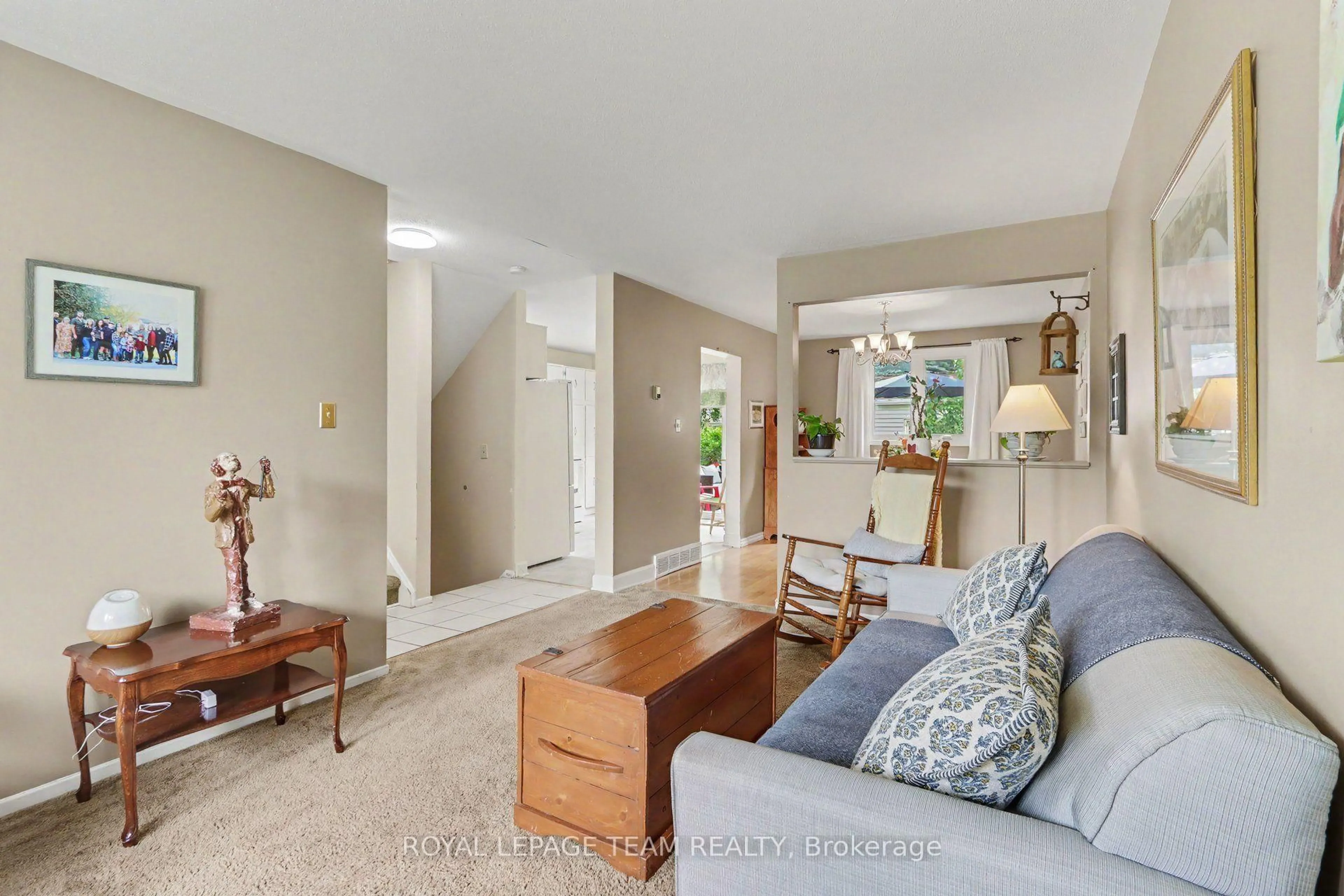 Living room with furniture, unknown for 95 Seabrooke Dr, Kanata Ontario K2L 2H9