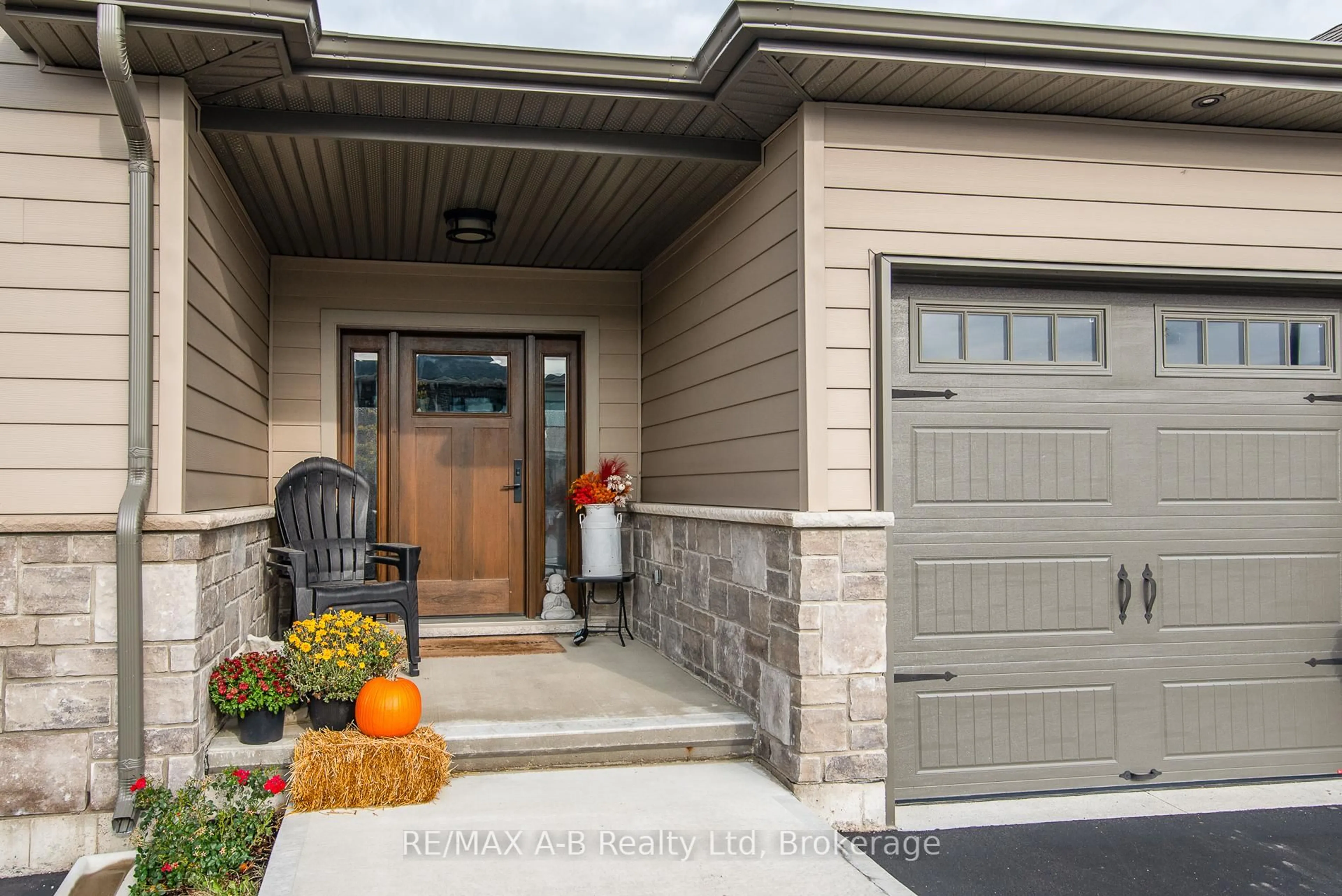Unknown for 172 Hooper St, St. Marys Ontario N4X 0C1
