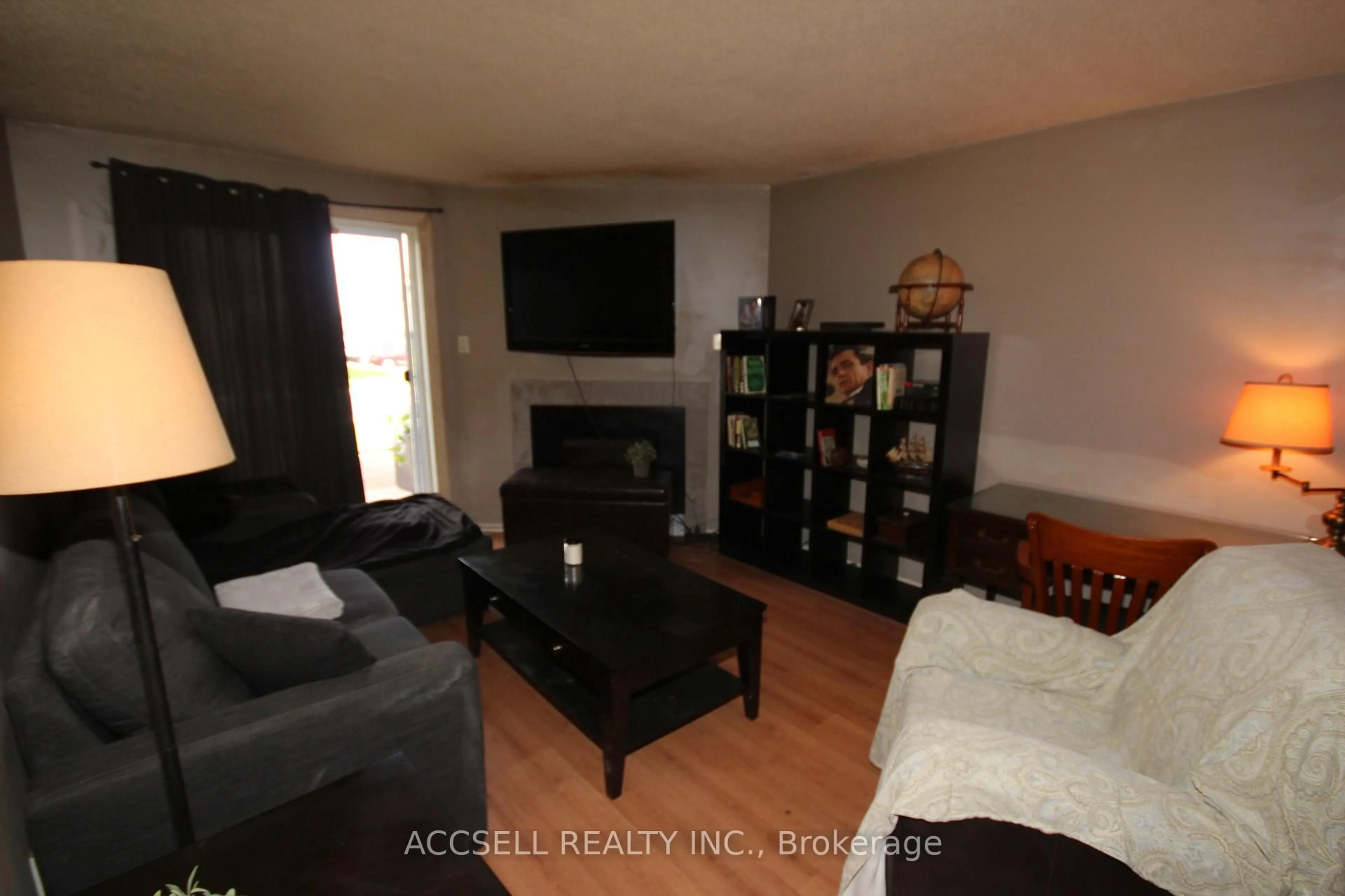A pic of a room for 731 Deveron Cres #111, London South Ontario N5Z 4X6