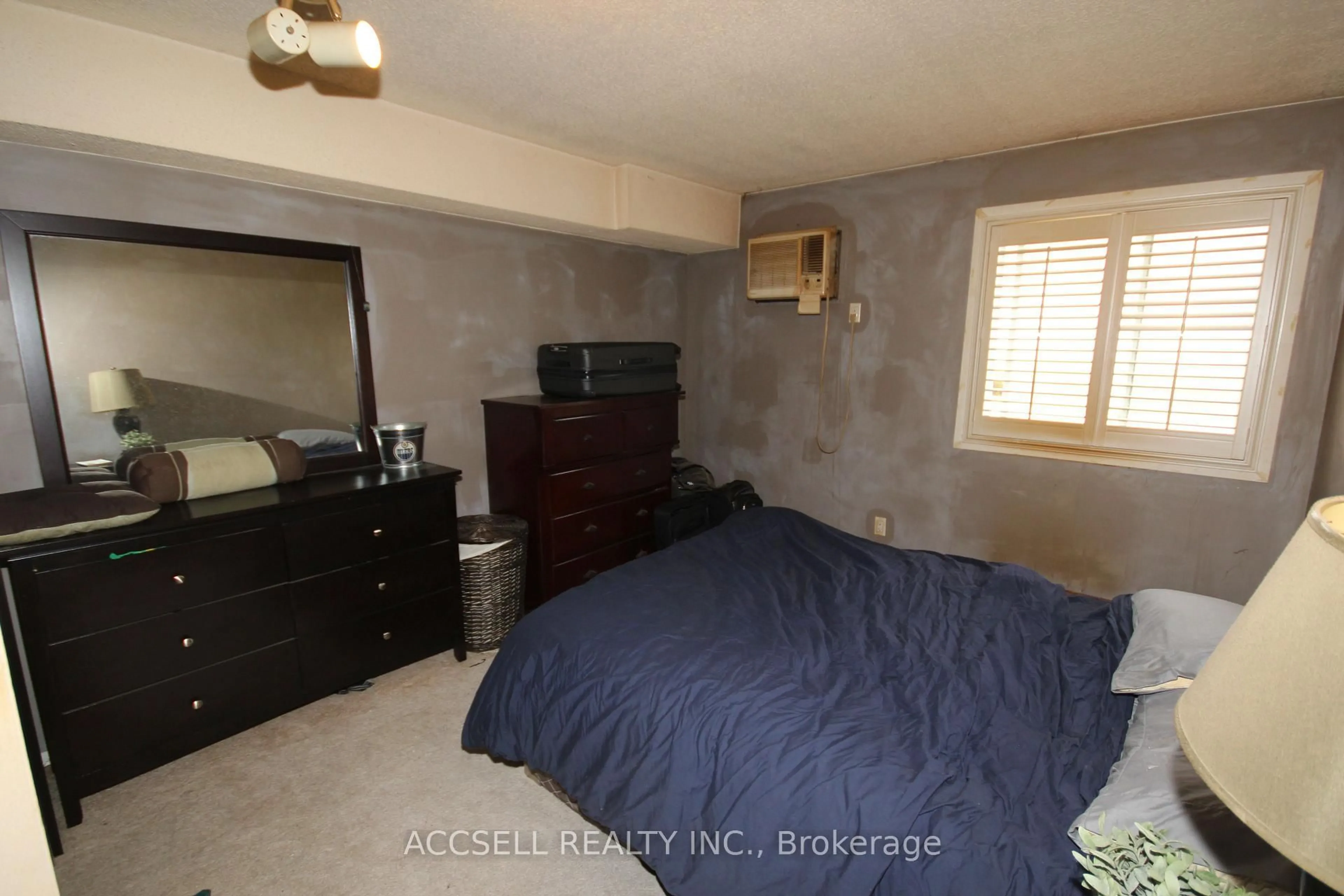 A pic of a room for 731 Deveron Cres #111, London South Ontario N5Z 4X6
