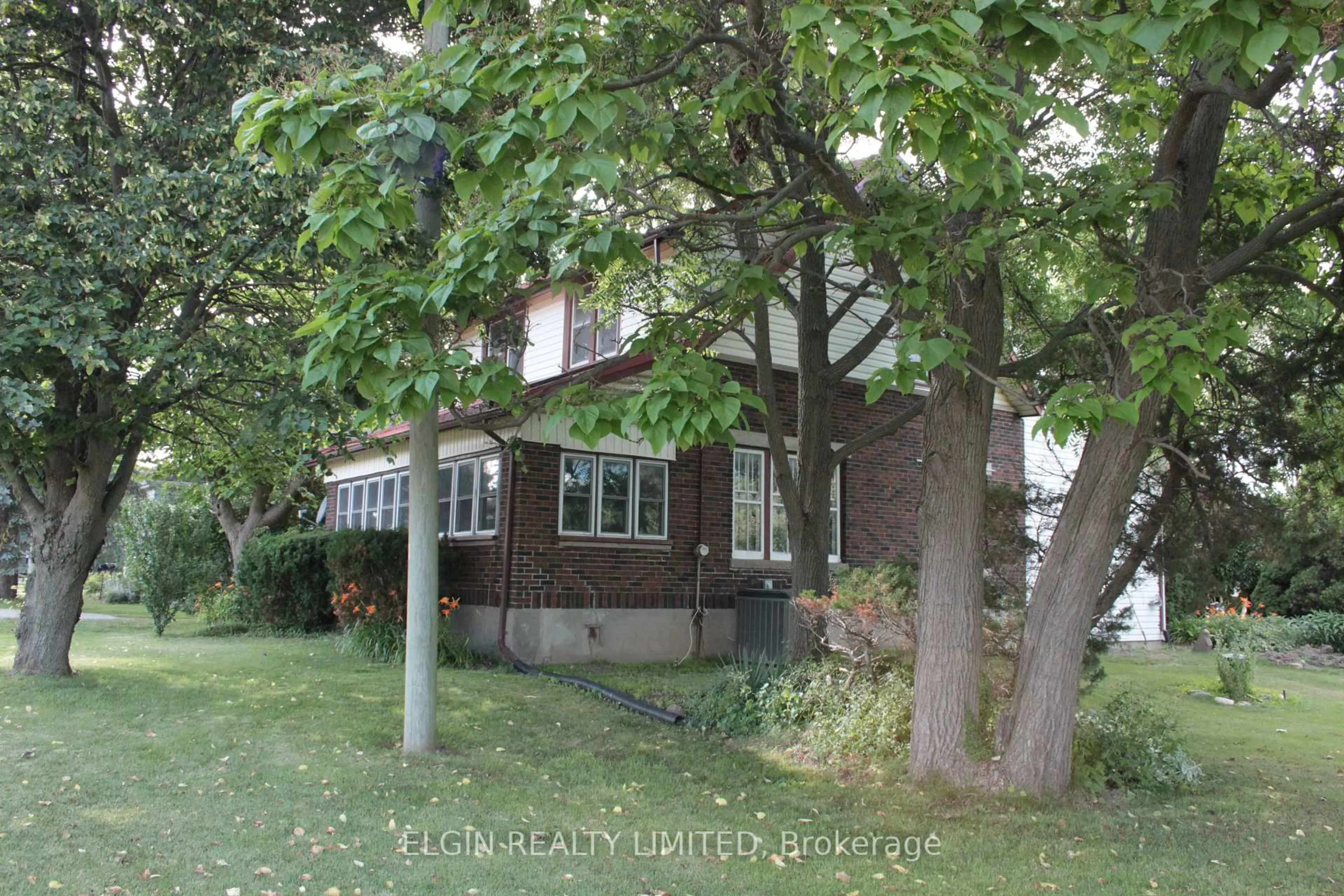 A pic from outside/outdoor area/front of a property/back of a property/a pic from drone, street for 44356 Talbot Line, Central Elgin Ontario N5P 3S7