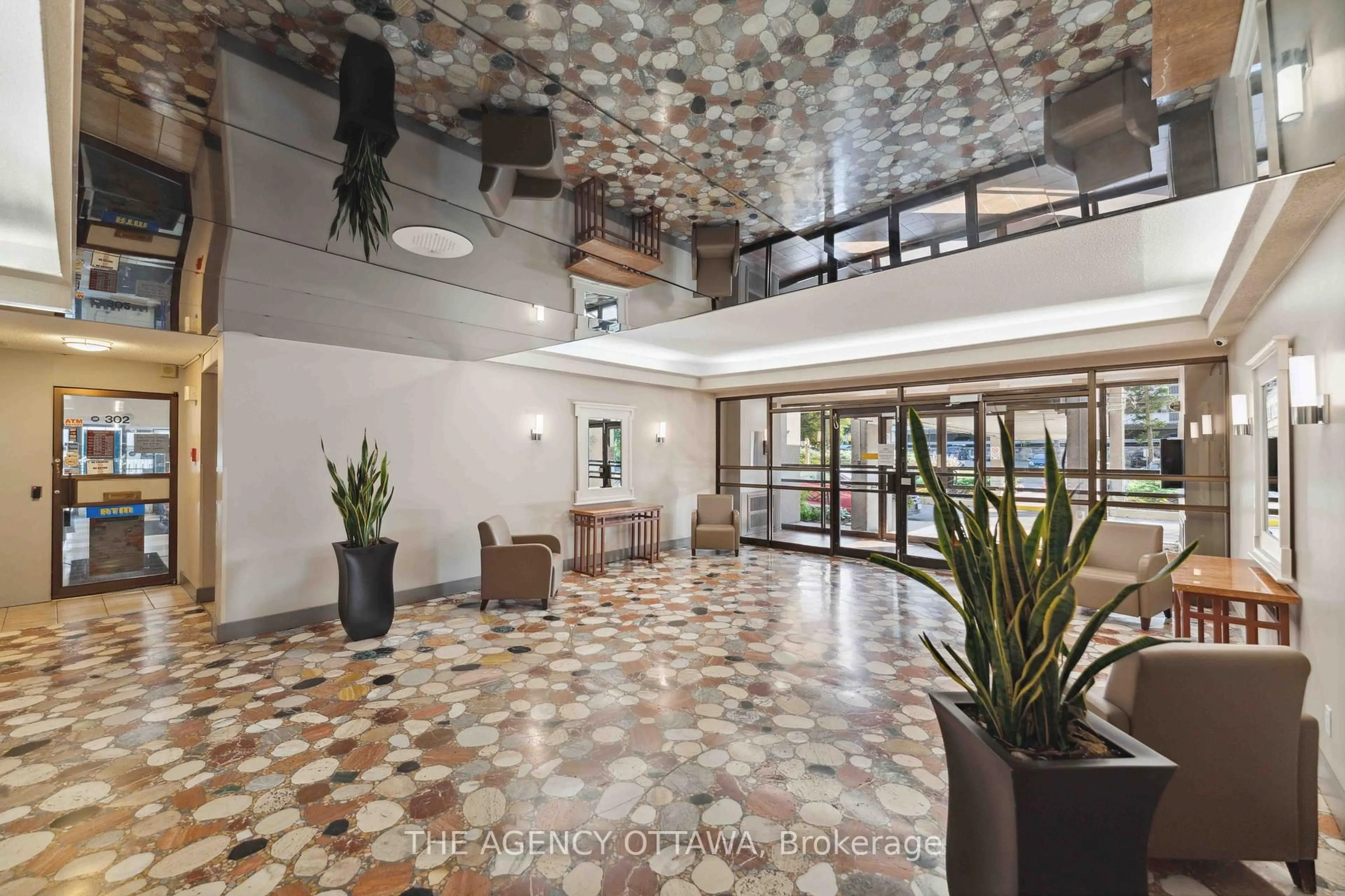Lobby for 1785 Frobisher Lane #703, Ottawa Ontario K1G 3T7