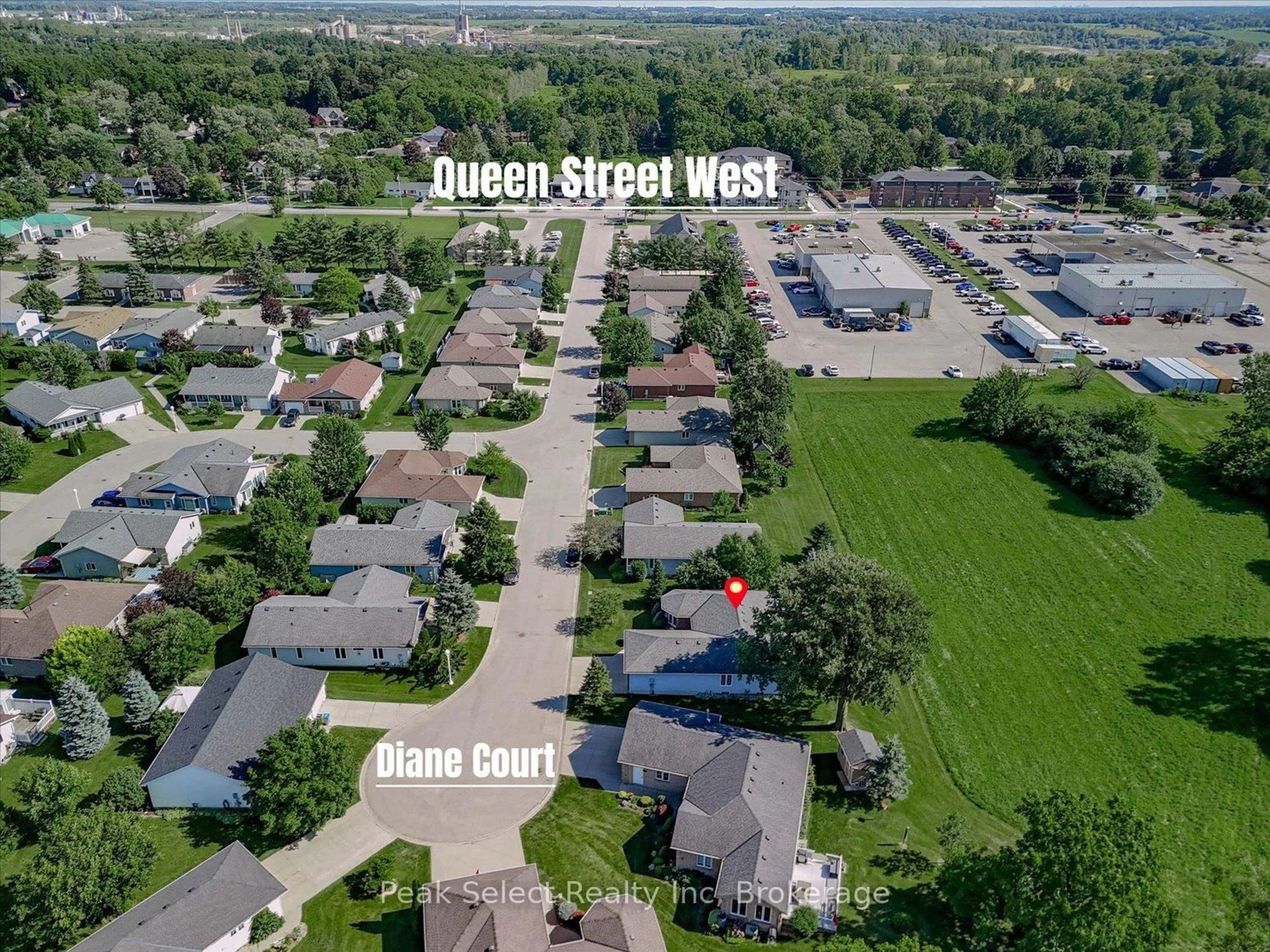 A pic from outside/outdoor area/front of a property/back of a property/a pic from drone, street for 30 Ann St #31, St. Marys Ontario N4X 1C8