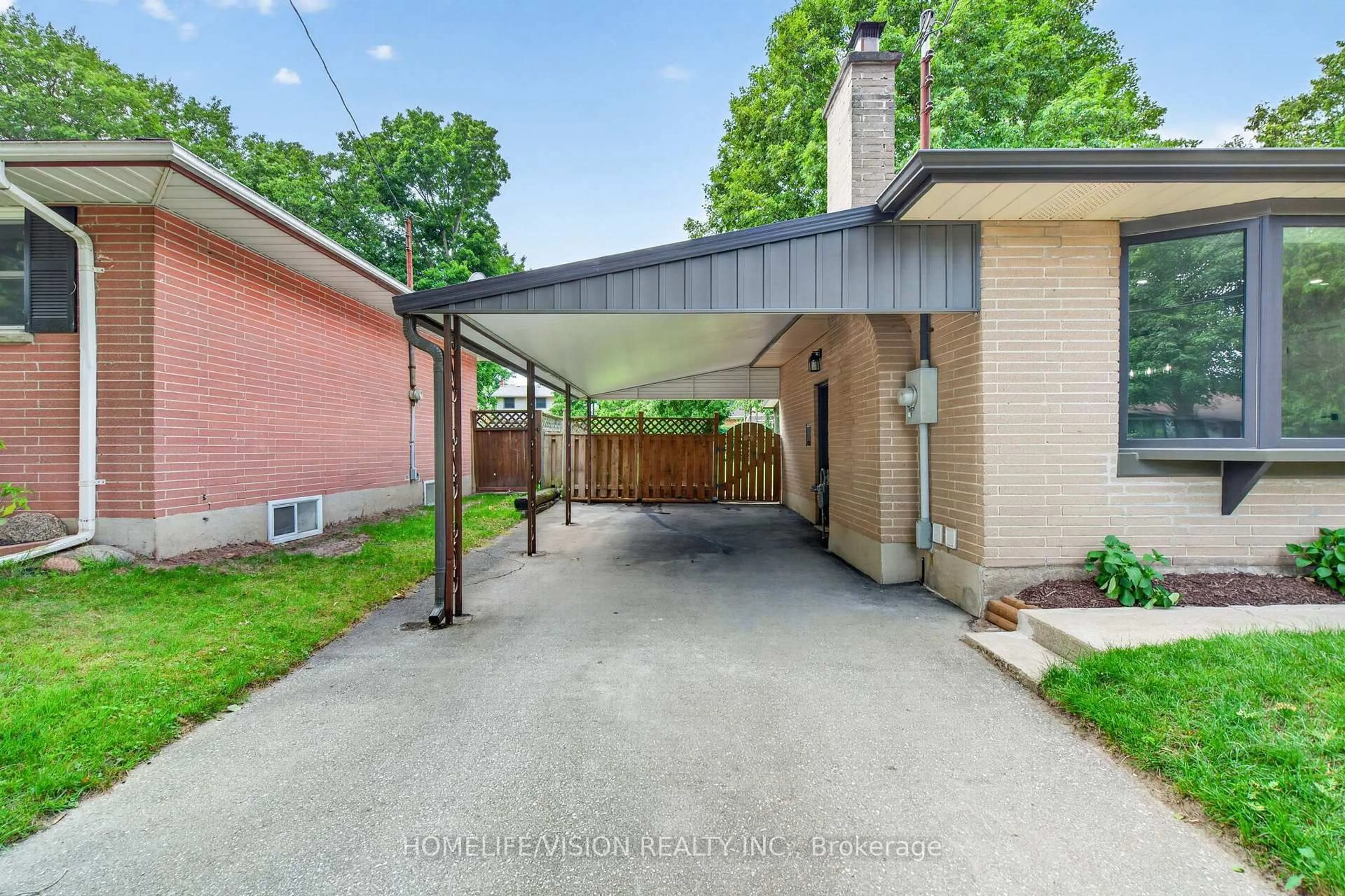 Unknown for 377 Griffith St, London South Ontario N6K 2S1