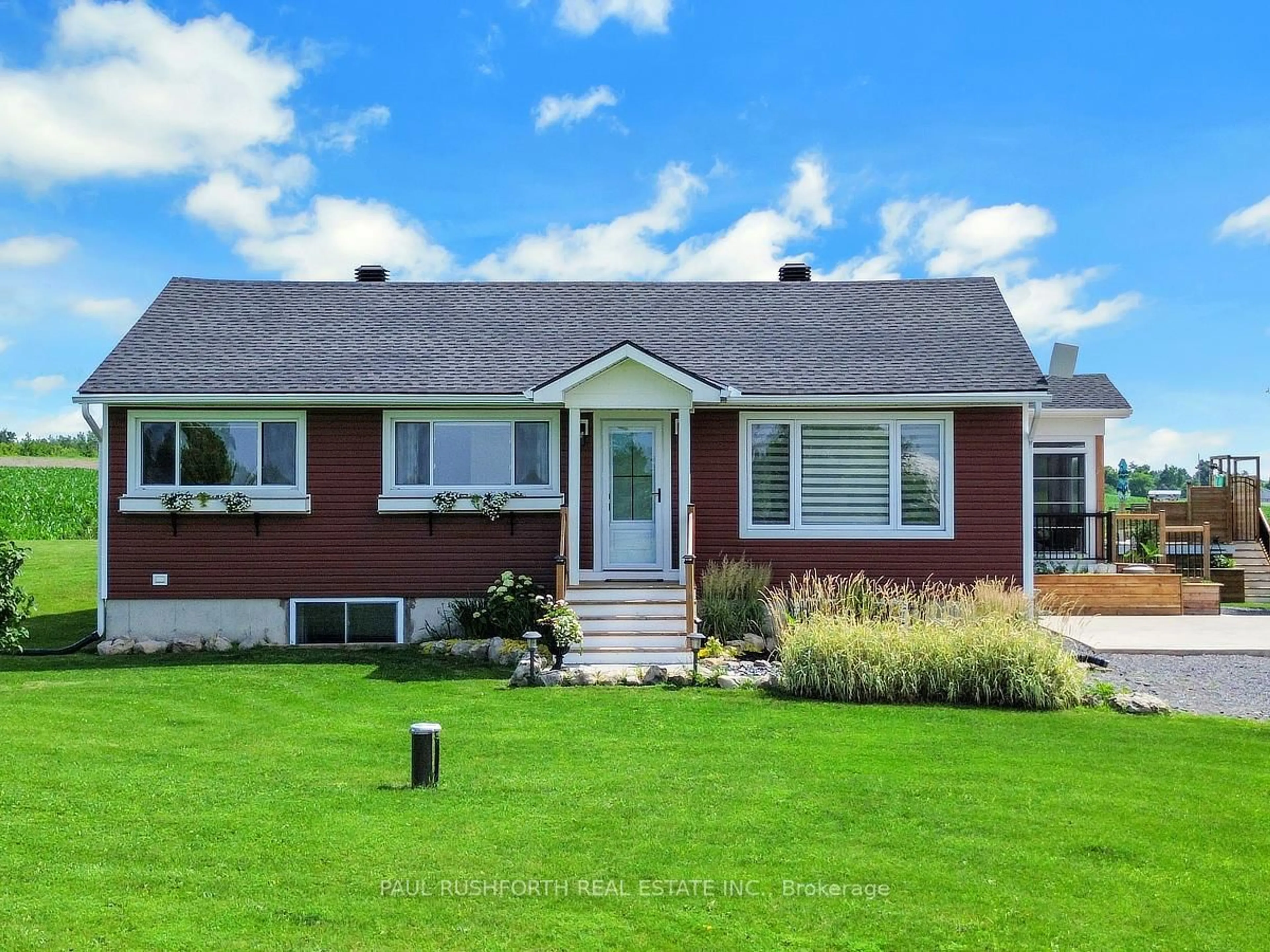 Home with vinyl exterior material, street for 4153 Birchgrove Rd, Sarsfield Ontario K0A 3E0