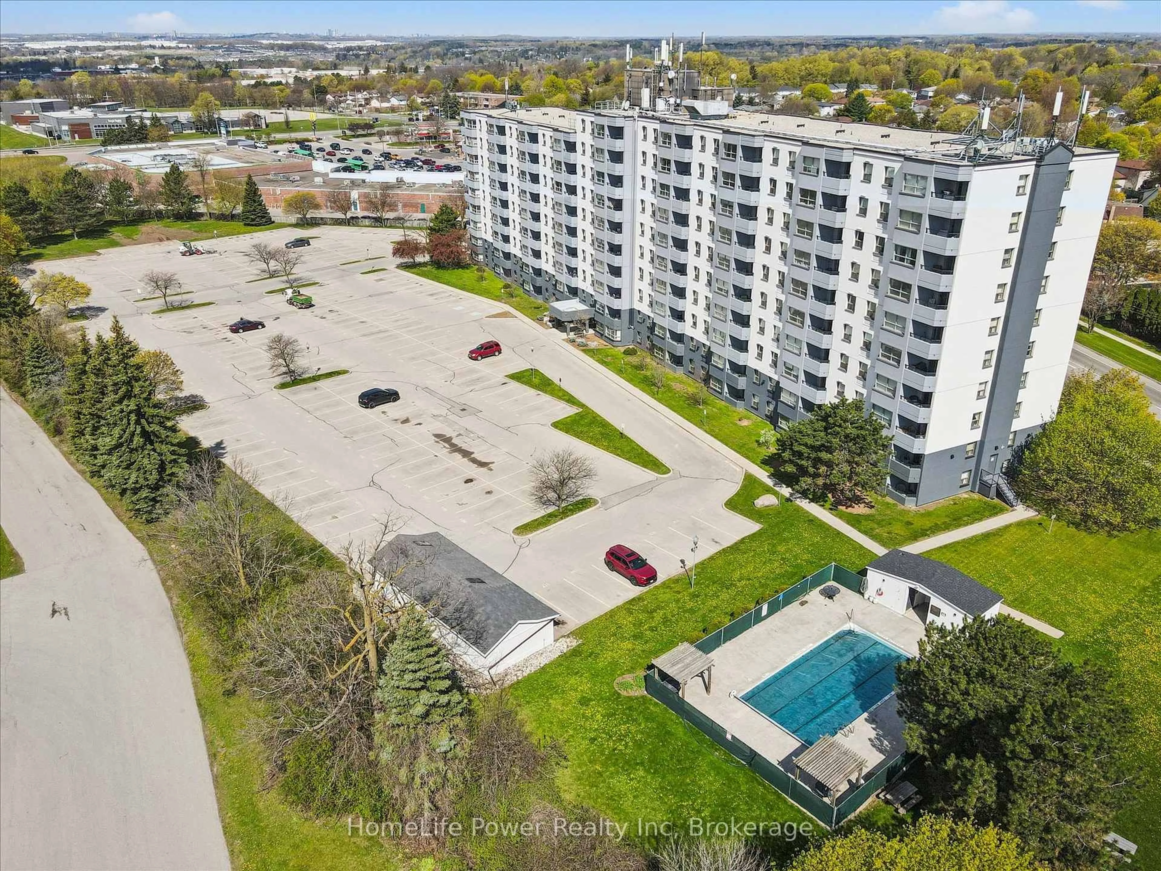 A pic from outside/outdoor area/front of a property/back of a property/a pic from drone, city buildings view from balcony for 200 Jamieson Pkwy #403, Cambridge Ontario N3C 4B5