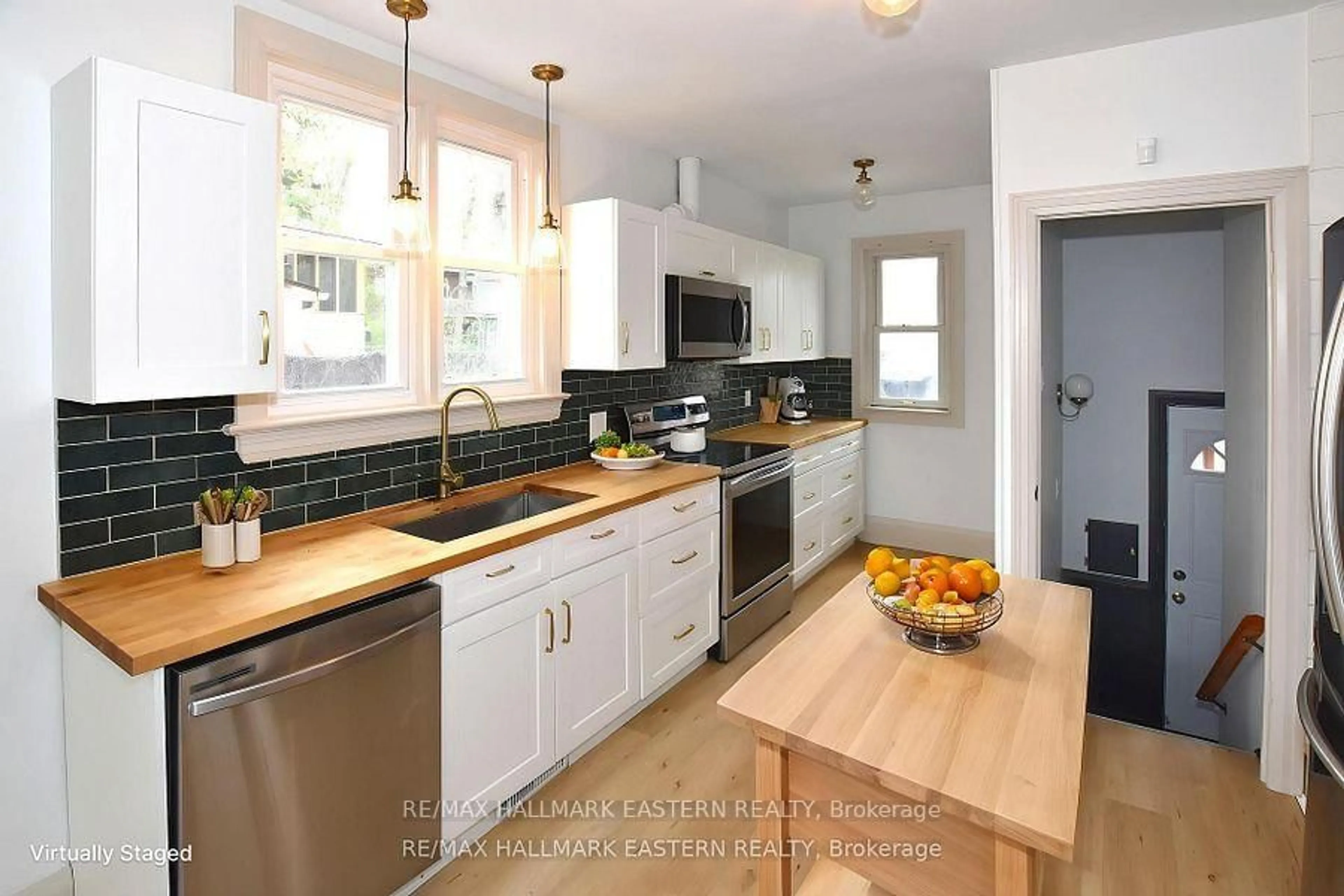 Contemporary kitchen, unknown for 269 Aberdeen Ave, Peterborough Ontario K9H 4X2