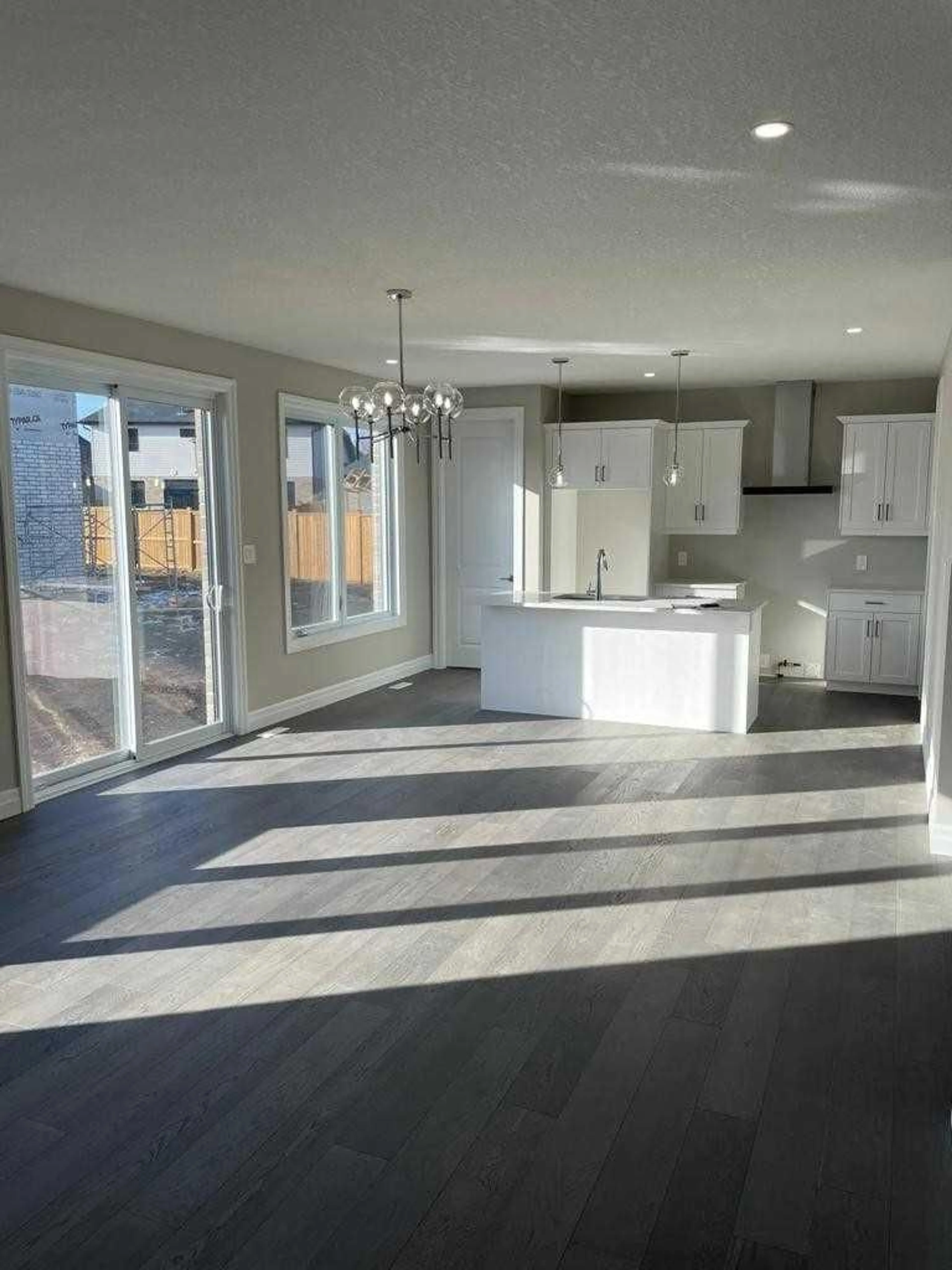Open concept kitchen, unknown for 80 Aspen Circ, Thames Centre Ontario N0M 2P0