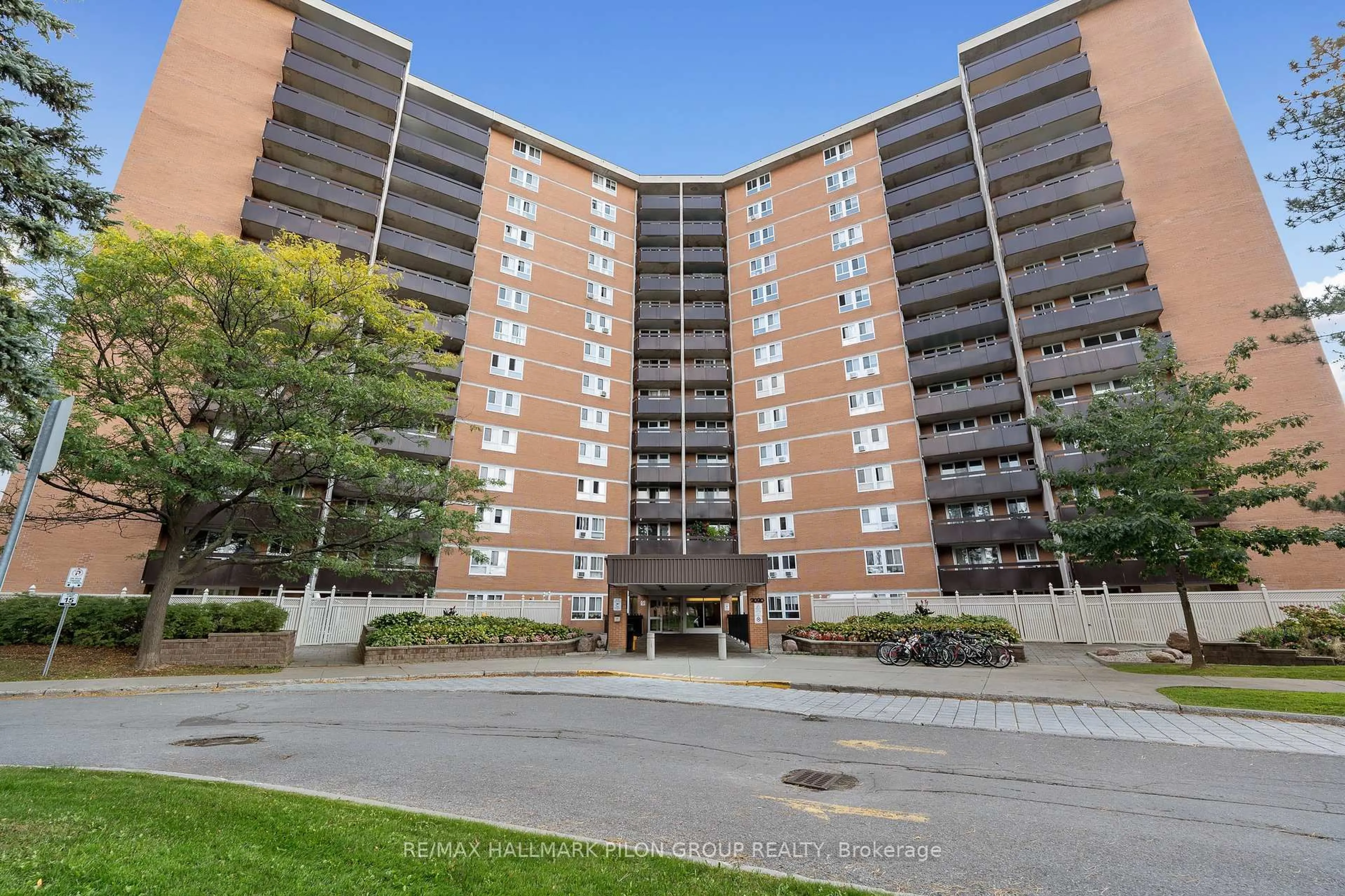 Unknown for 2000 Jasmine Cres #508, Ottawa Ontario K1J 8K4