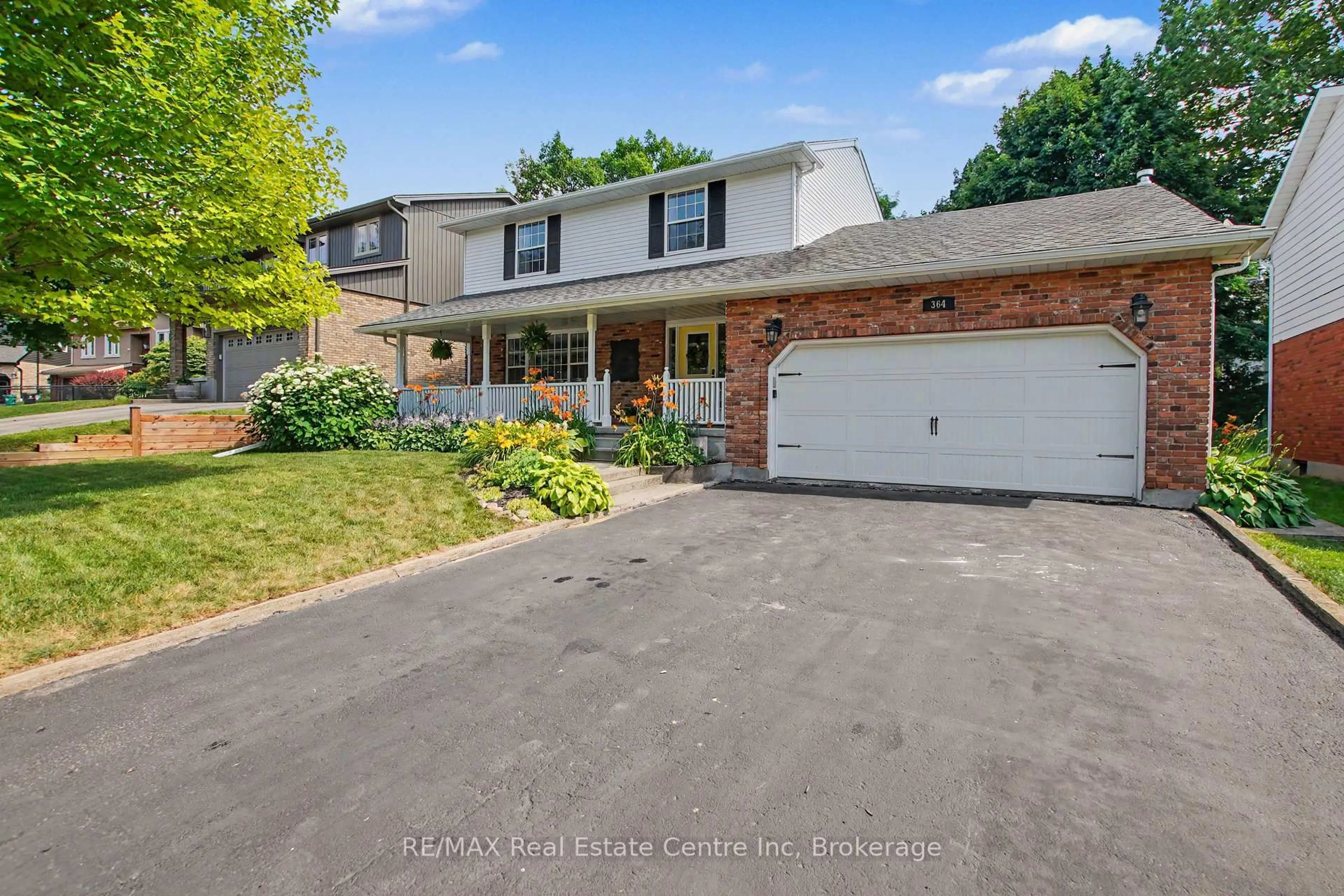 Unknown for 364 Kribs St, Cambridge Ontario N3C 3L6
