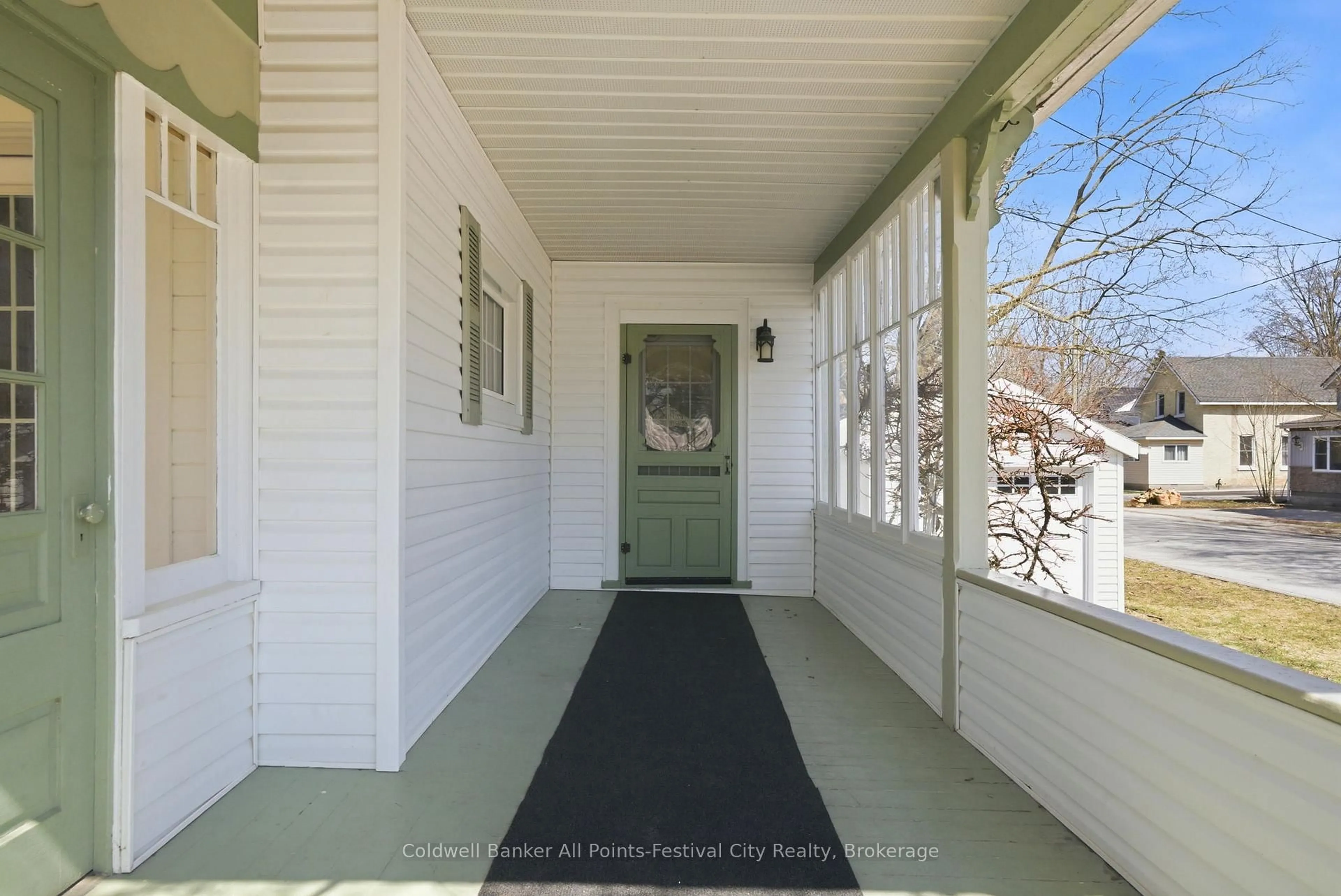 Unknown for 129 Ontario St, Central Huron Ontario N0M 1L0