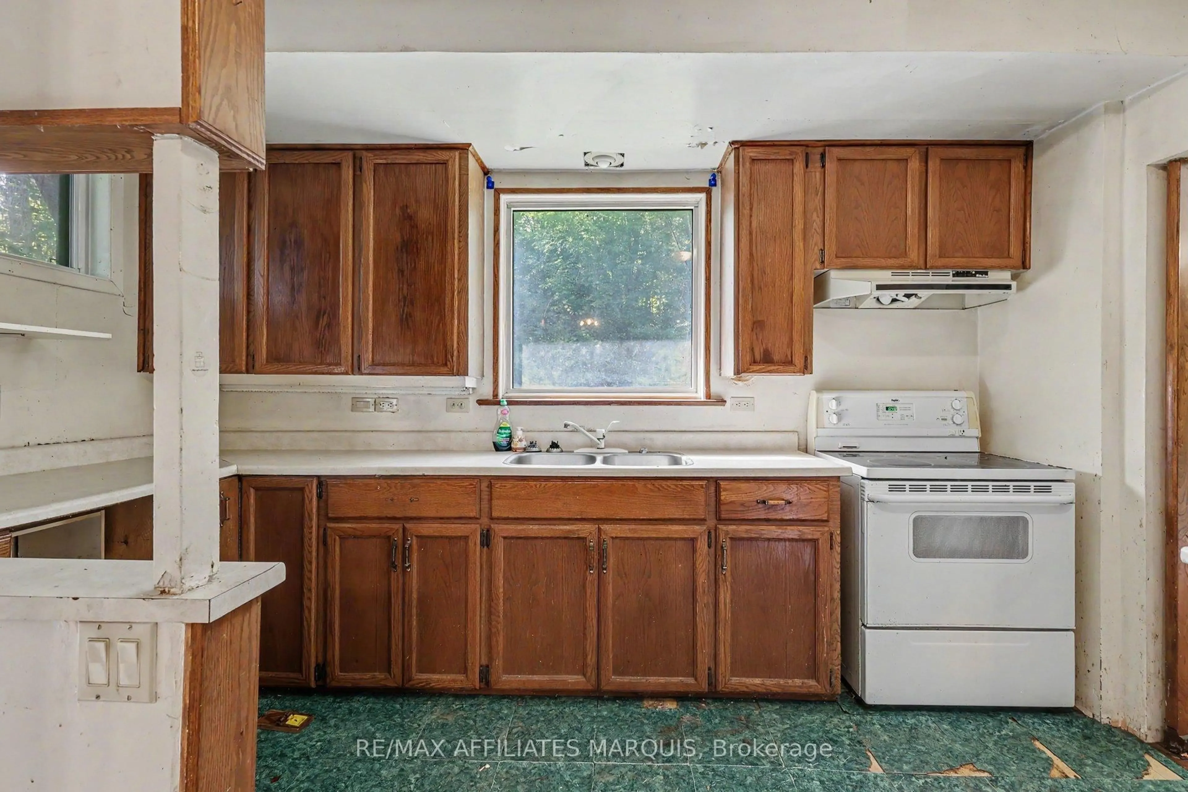 Standard kitchen, unknown for 754 Townline Rd, Rideau Lakes Ontario K7A 4S5
