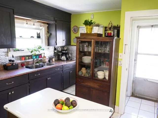 691 Gregory Dr, Chatham-Kent 5