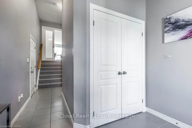 122 Summit Ridge Dr, Guelph 4