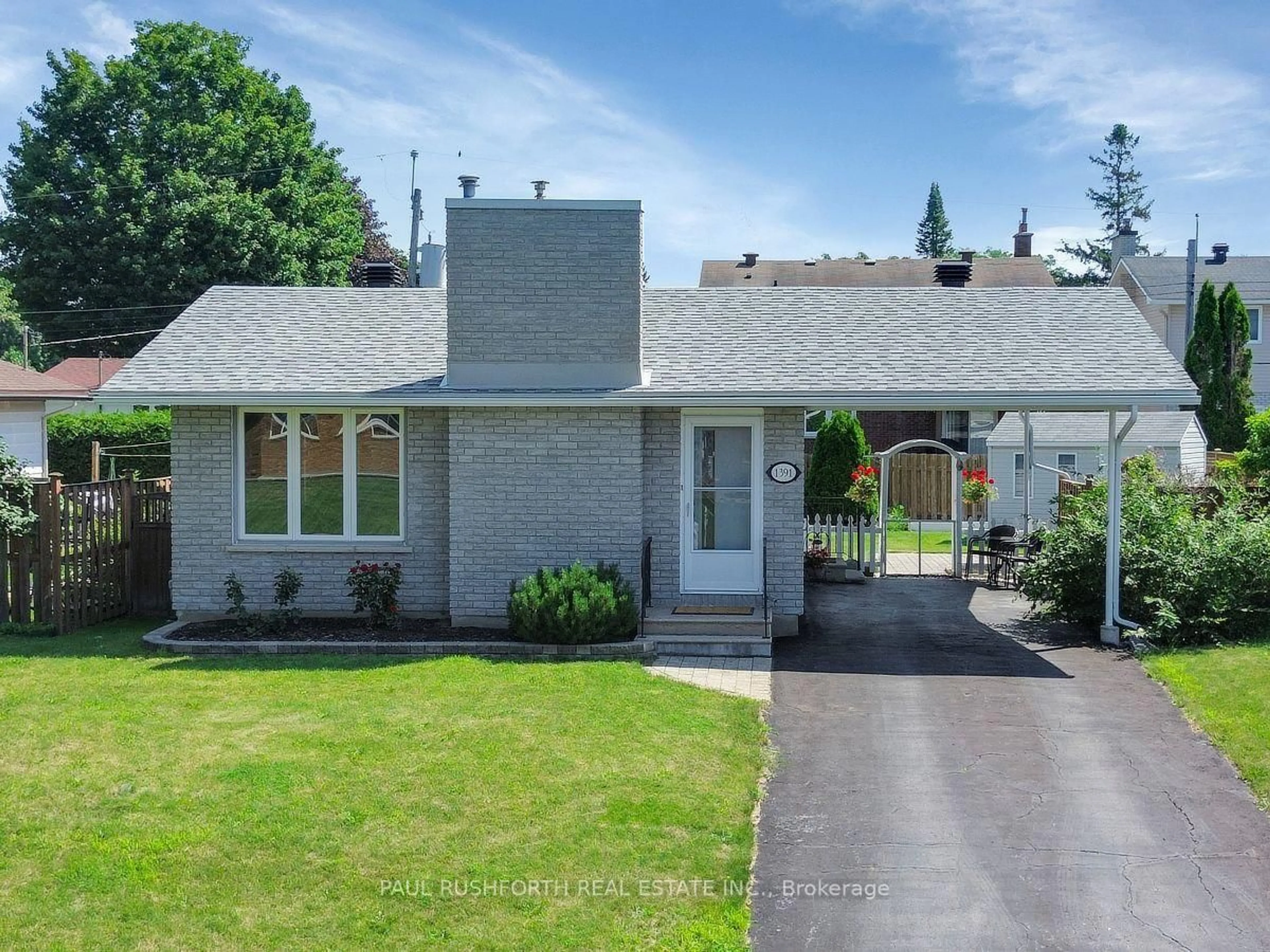 Unknown for 1391 Jamison Ave, Ottawa Ontario K1E 1J6