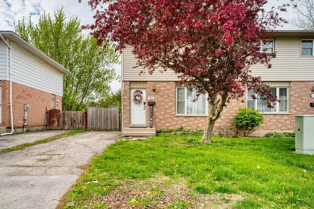 22 Denlaw Rd, London North 2