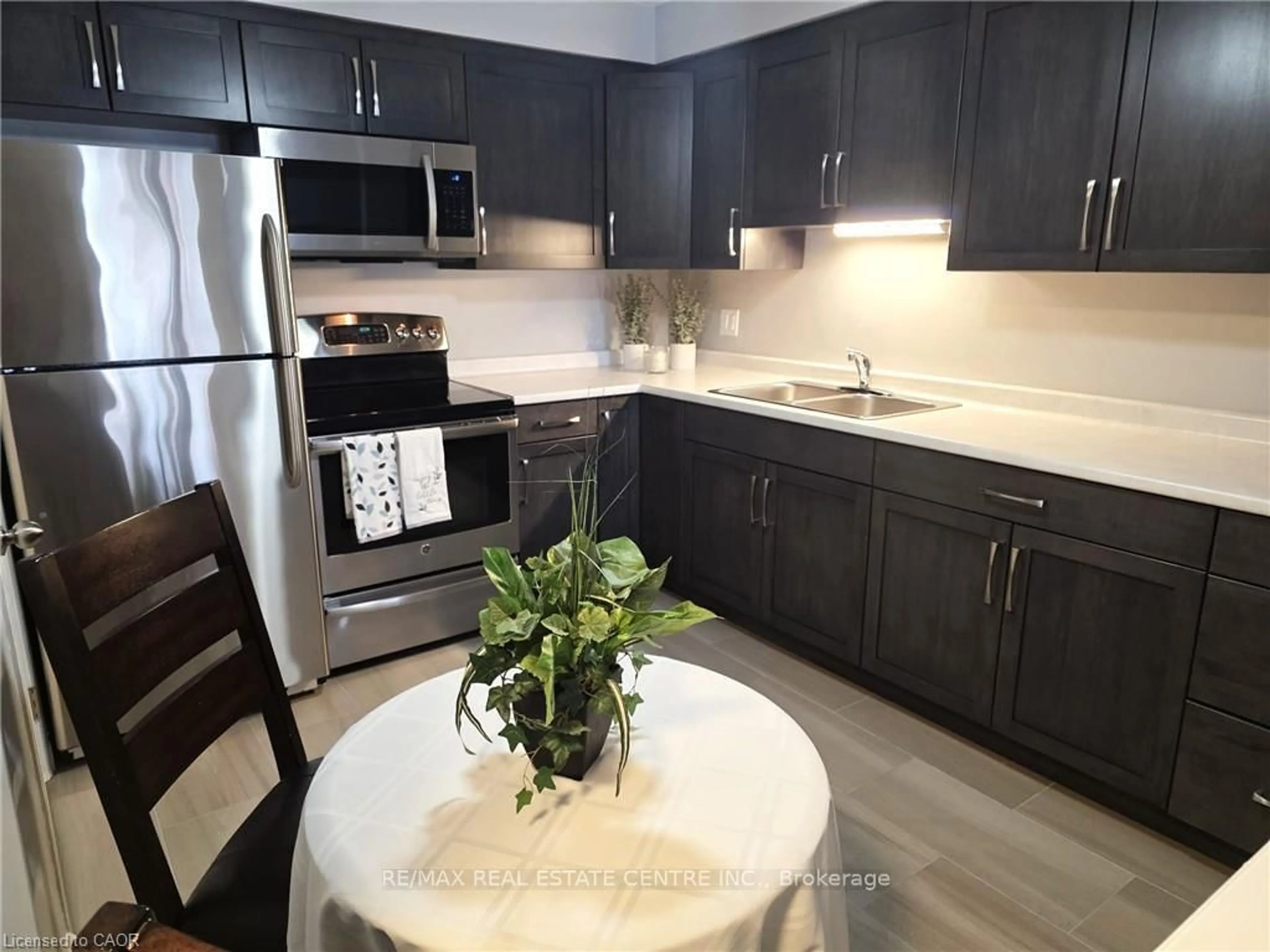 Open concept kitchen, unknown for 565 Greenfield Ave #106, Kitchener Ontario N2C 2P3