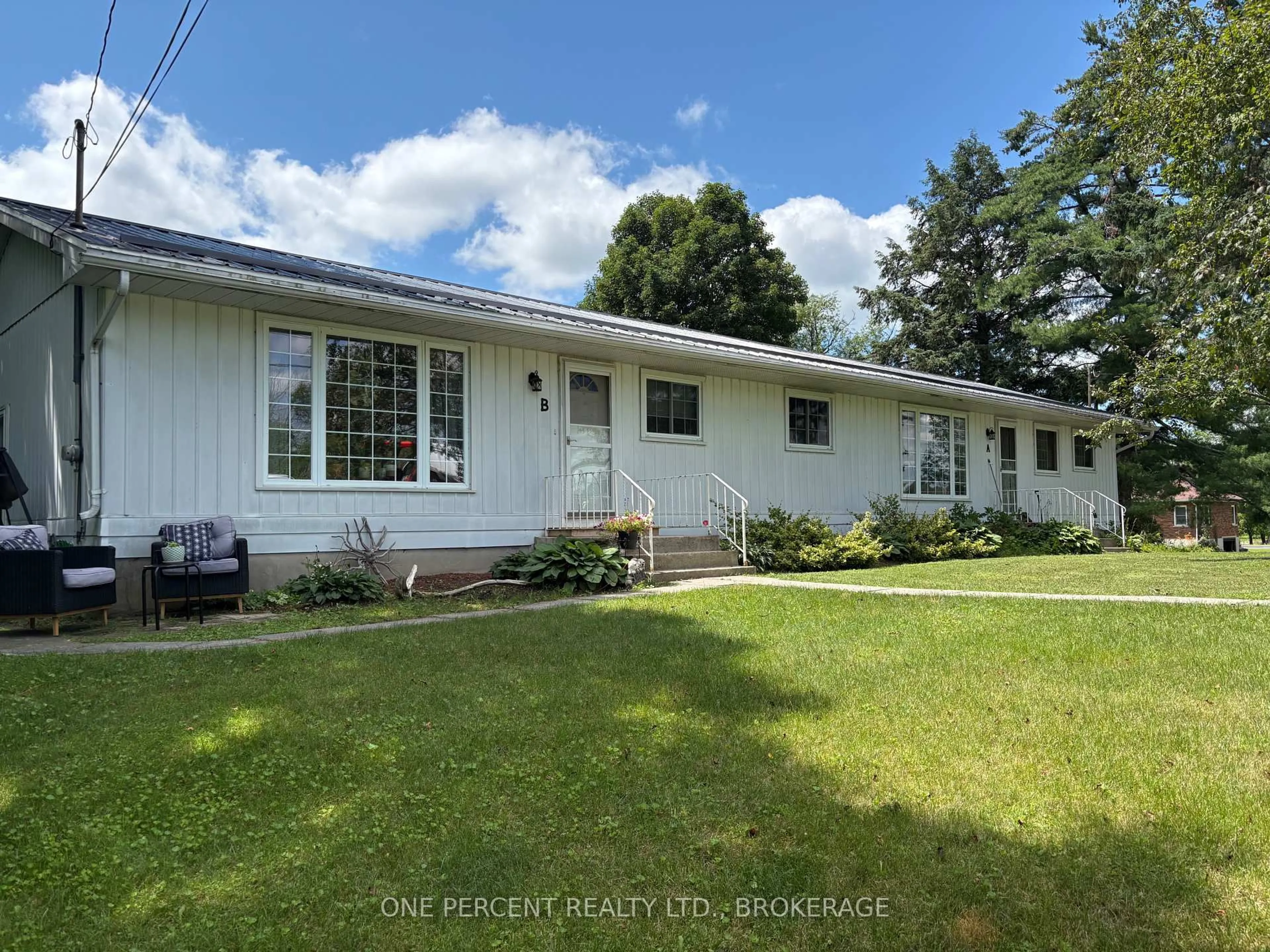 A pic from outside/outdoor area/front of a property/back of a property/a pic from drone, street for 4338 Maple Dr, Verona Ontario K0H 2W0
