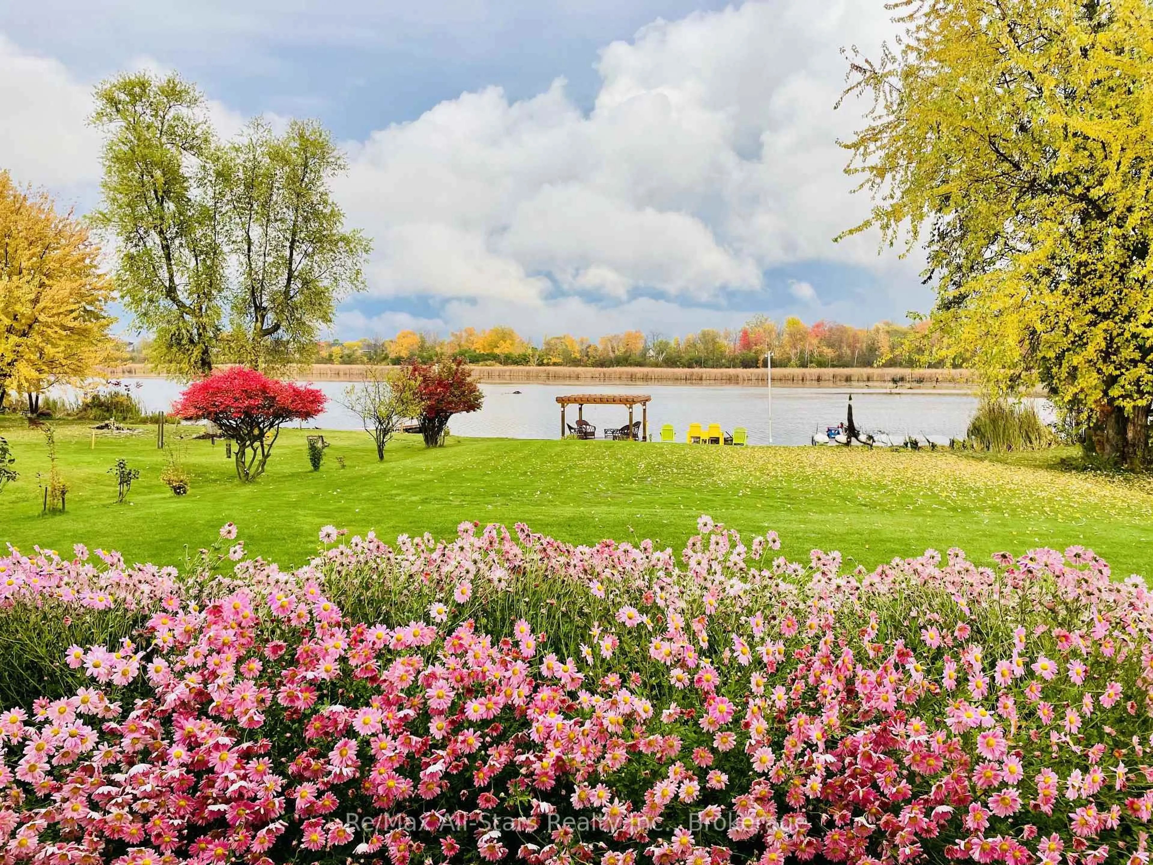 Patio, water/lake/river/ocean view for 20915 Brunon Ave, Kawartha Lakes Ontario L0C 1G0