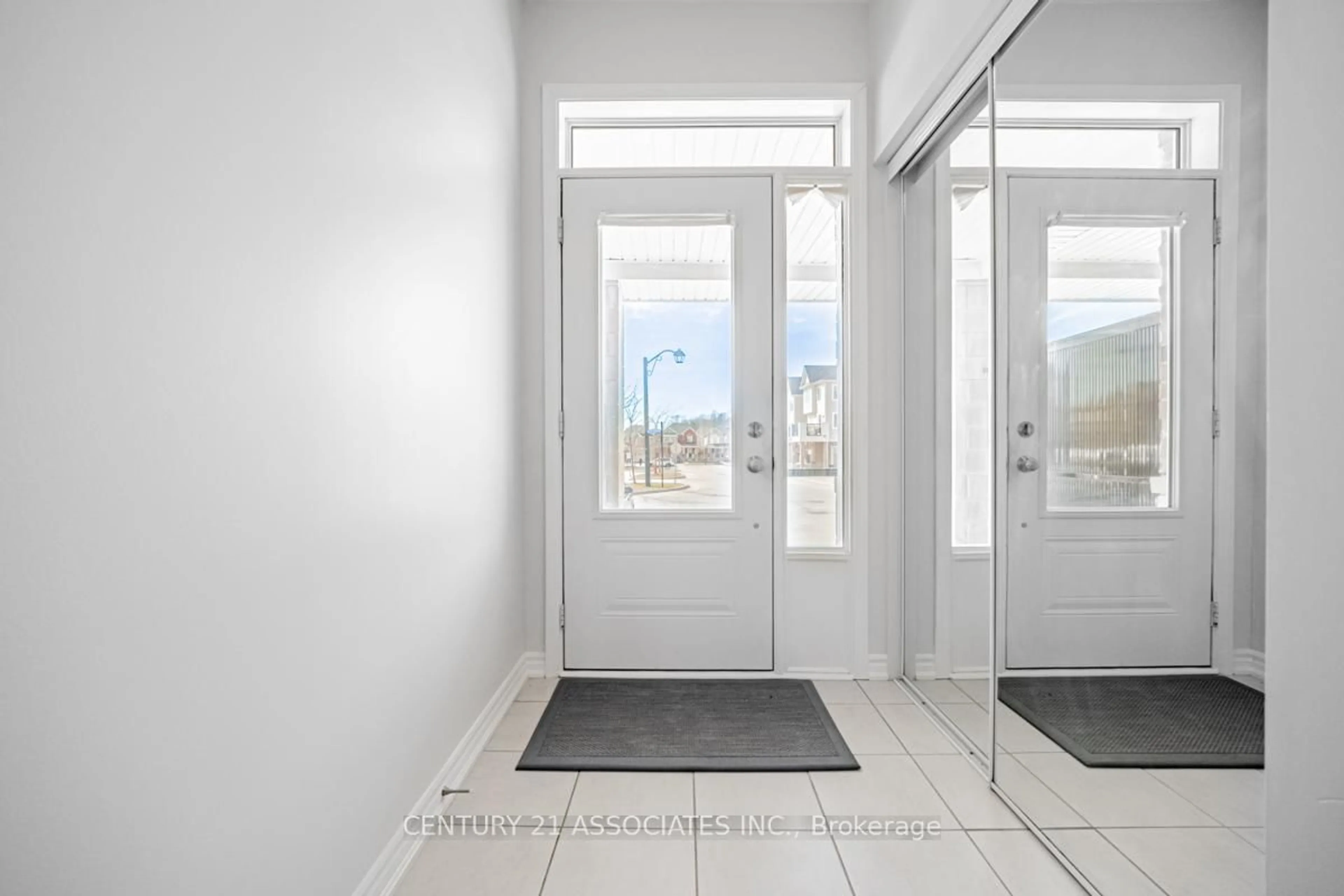 Indoor entryway for 130 Daylily Lane, Kitchener Ontario N2R 0L7