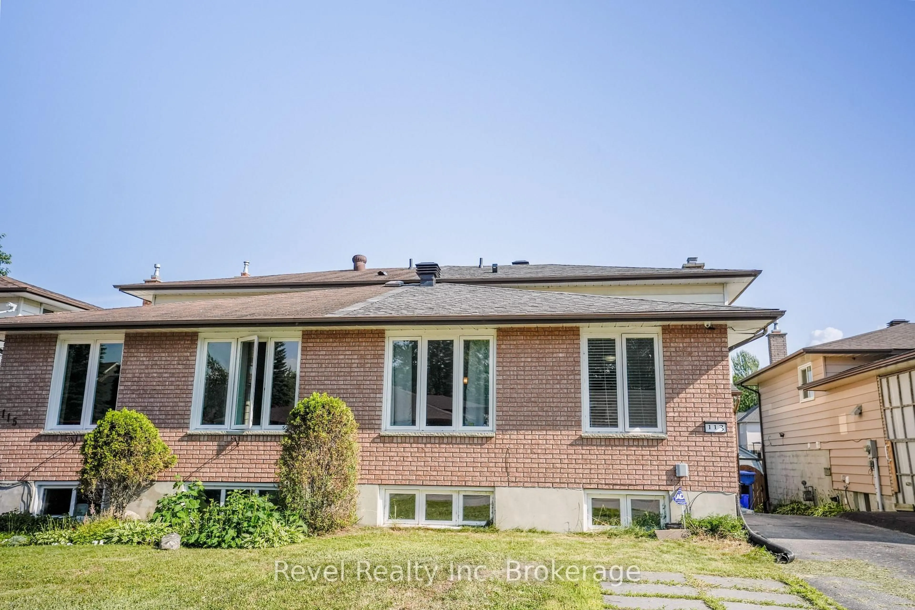 Home with brick exterior material, street for 113 Massey Dr, North Bay Ontario P1A 4G3